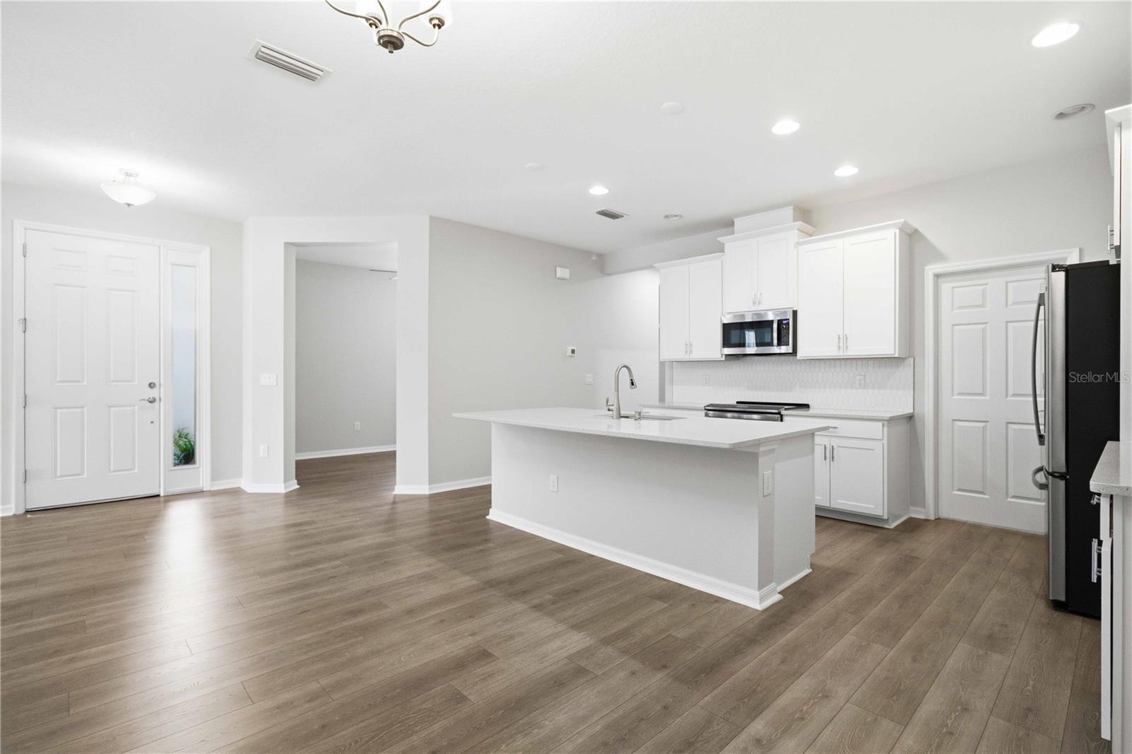 AMBERLY PH II - Residential Lease