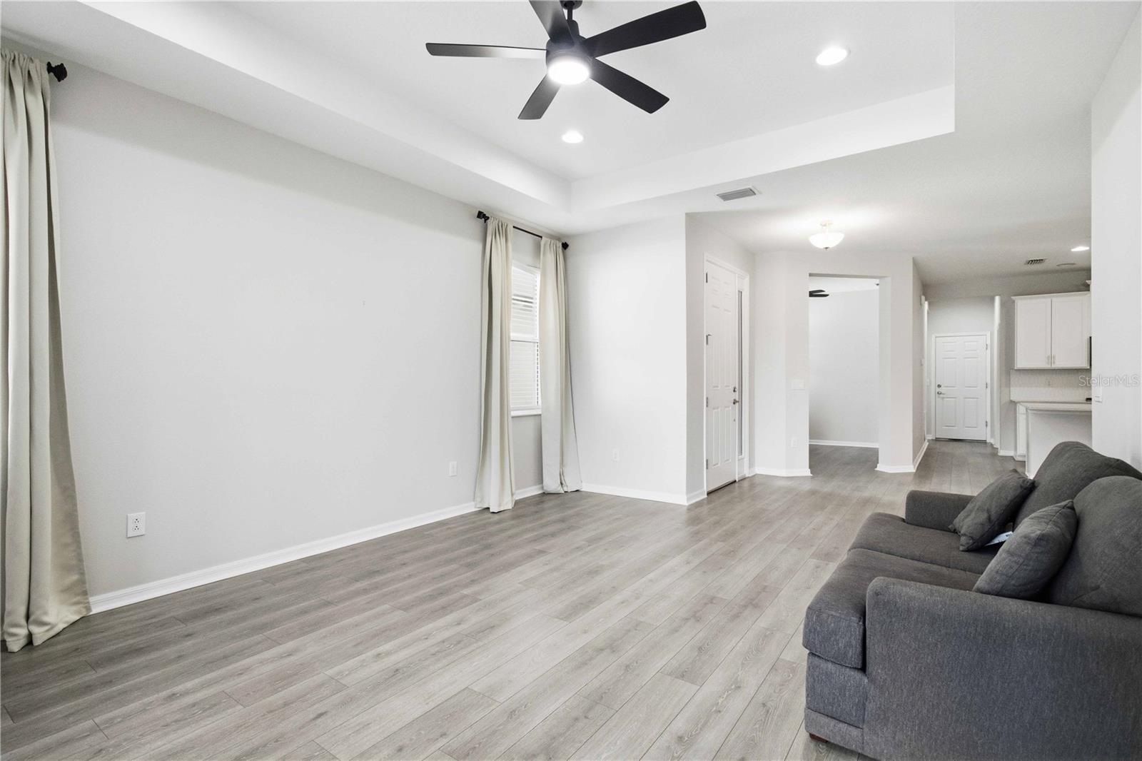AMBERLY PH II - Residential Lease