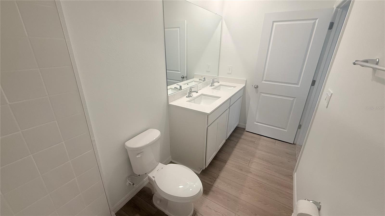 SALEM TOWNHOMES - Residential Lease