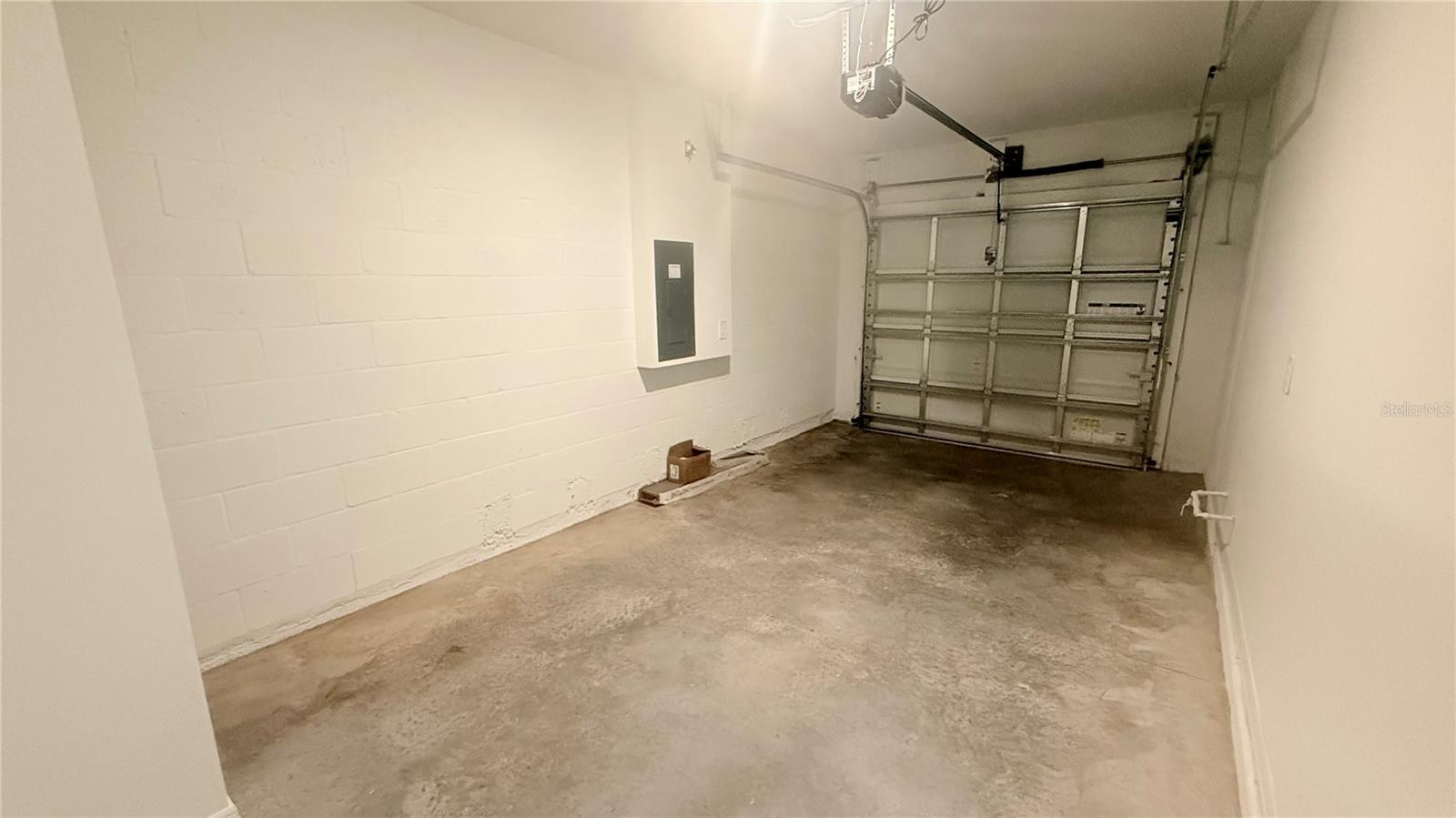 SALEM TOWNHOMES - Residential Lease