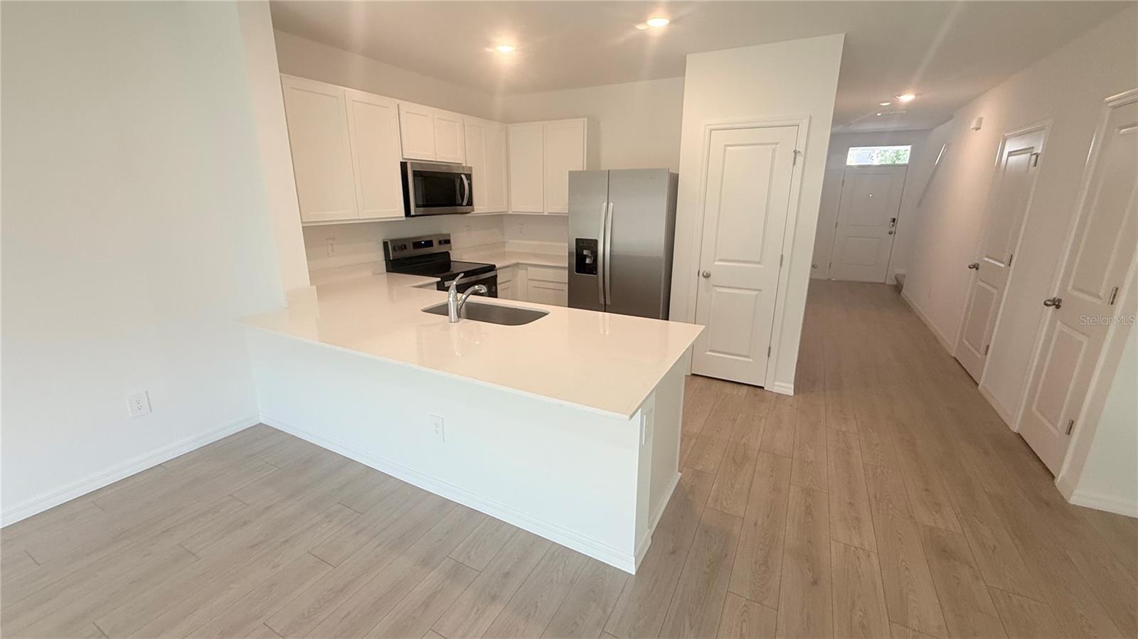 SALEM TOWNHOMES - Residential Lease