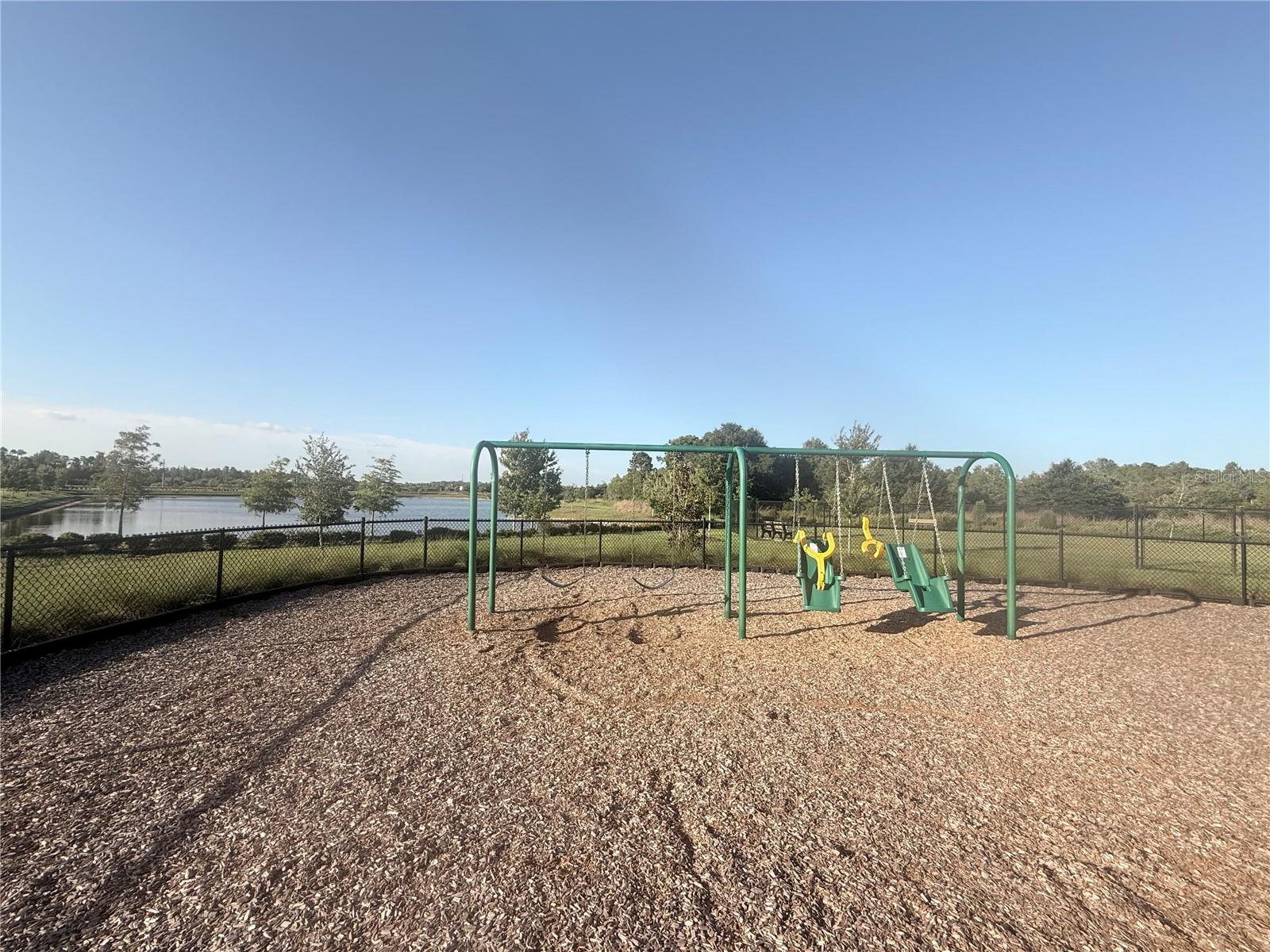 SALEM TOWNHOMES - Residential Lease