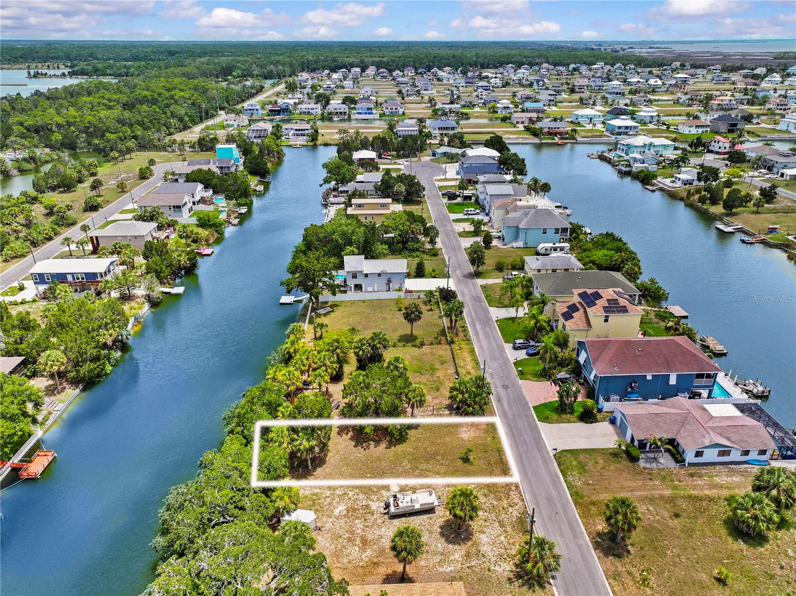 HERNANDO BEACH - Land