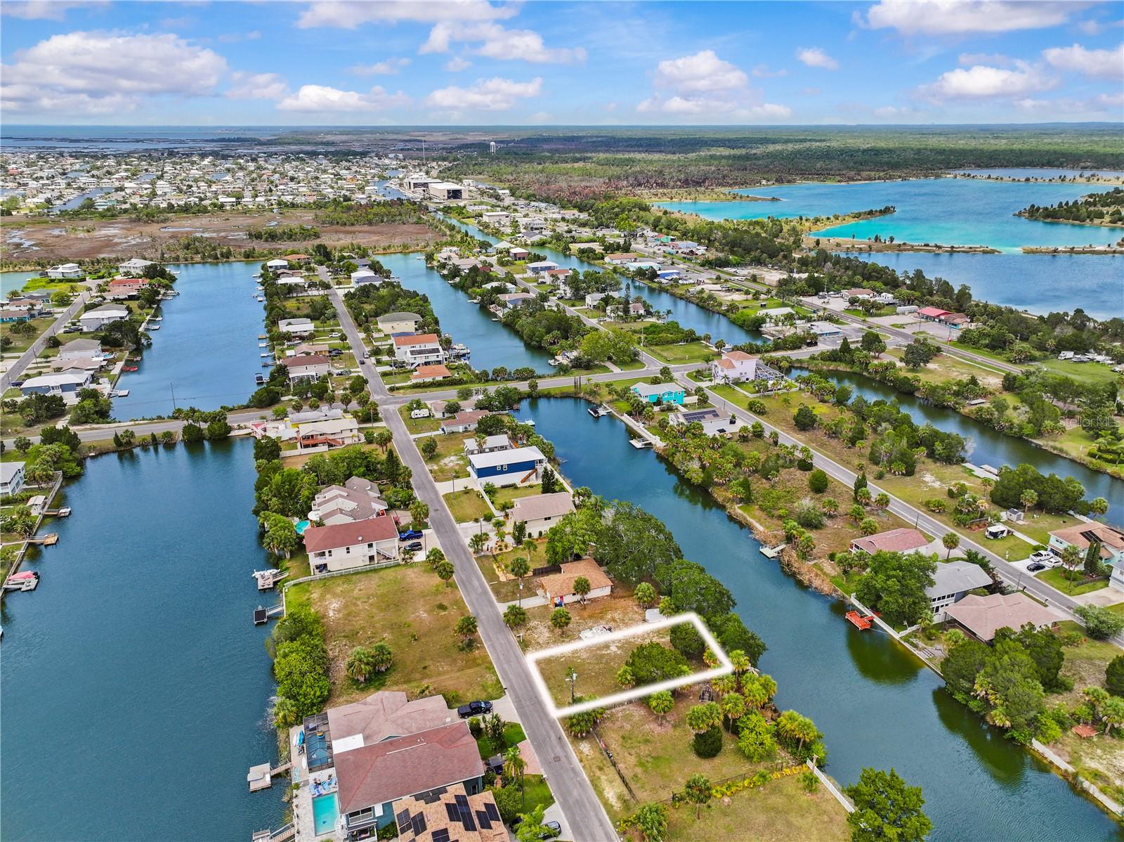HERNANDO BEACH - Land