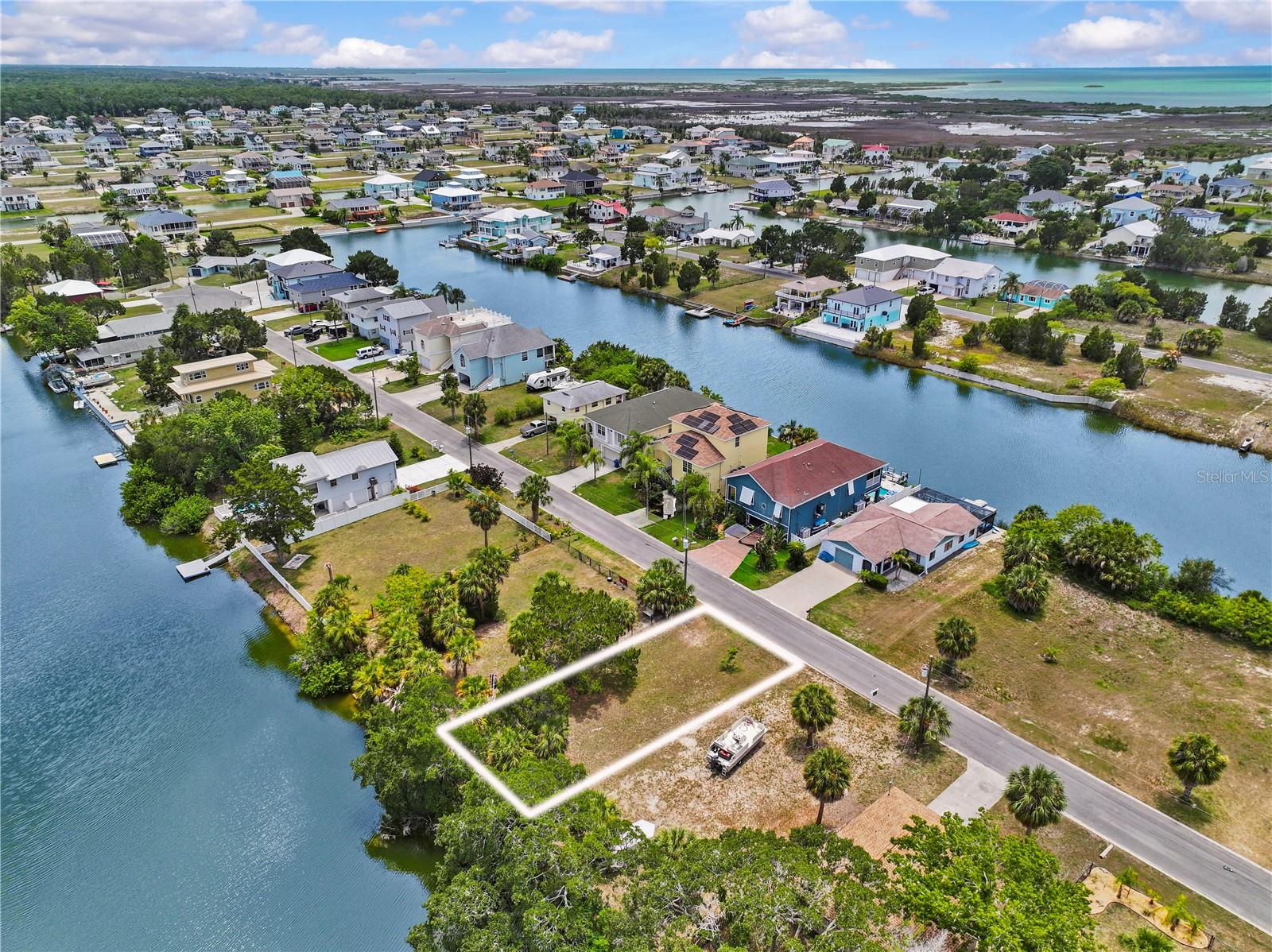HERNANDO BEACH - Land