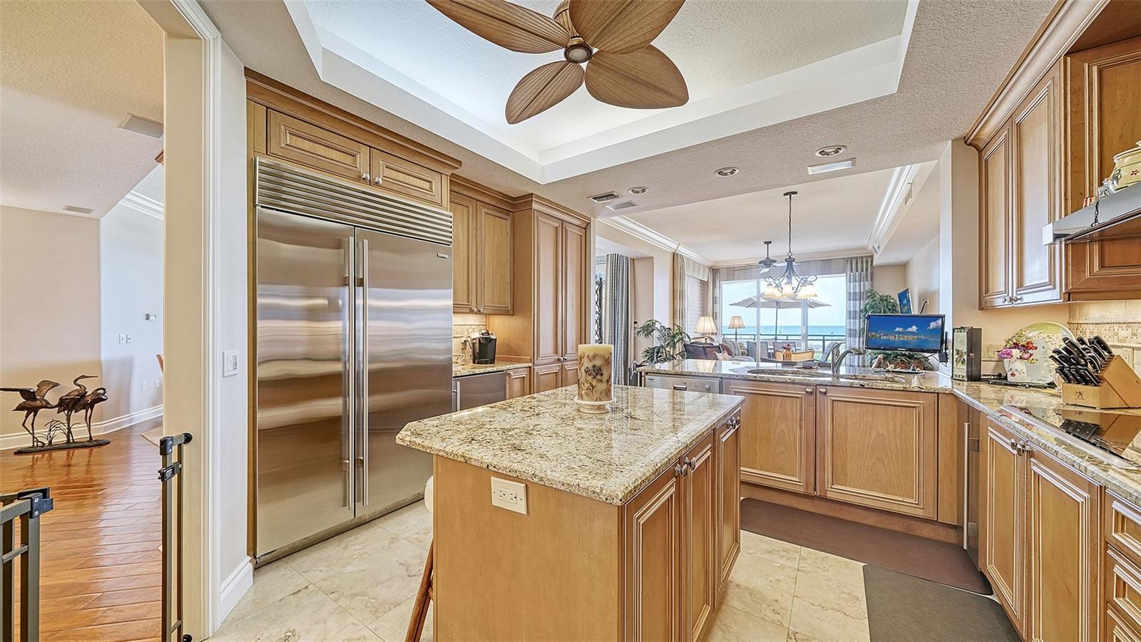 VIZCAYA AT LONGBOAT KEY PH 01 - Residential