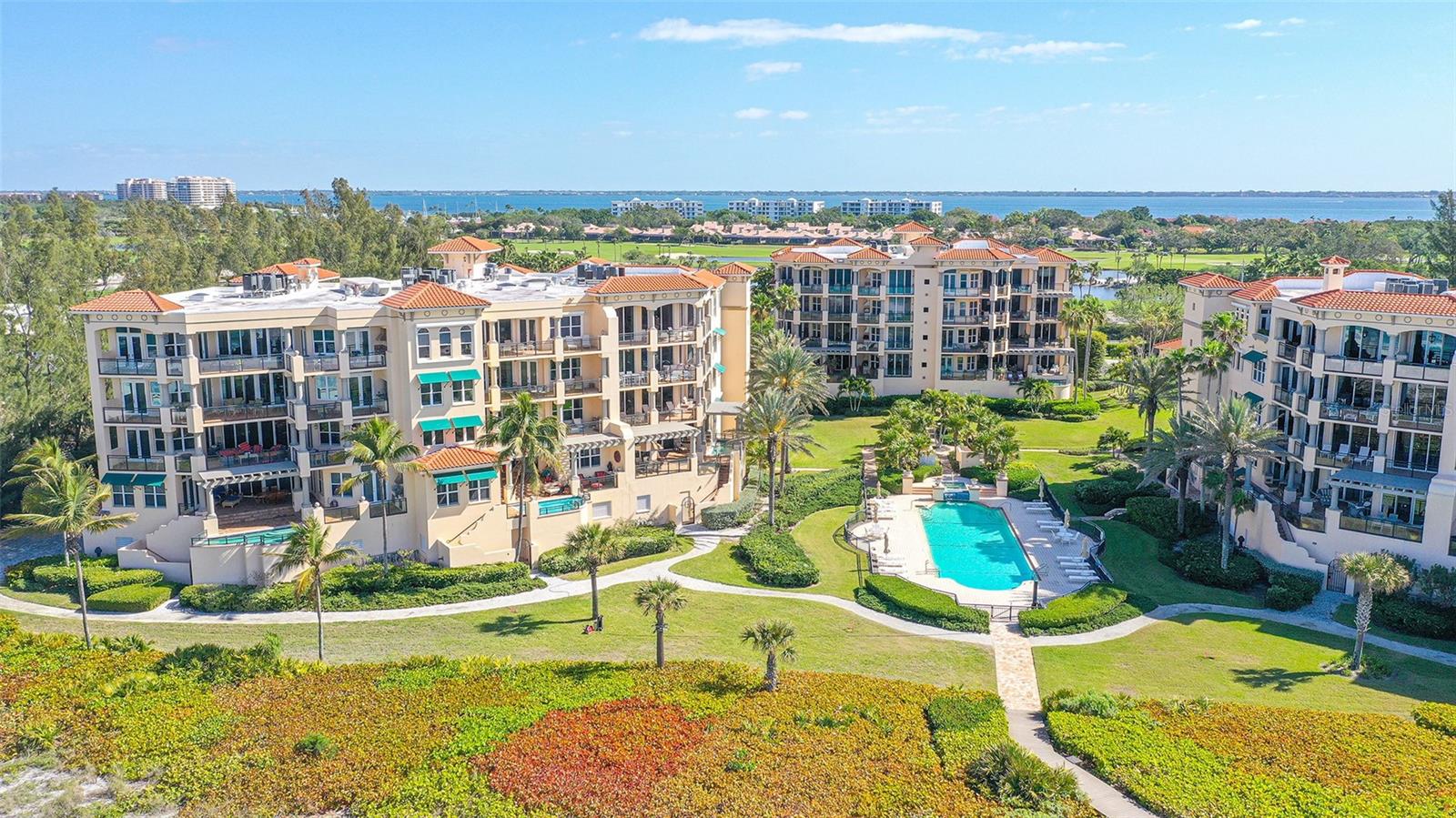VIZCAYA AT LONGBOAT KEY PH 01 - Residential