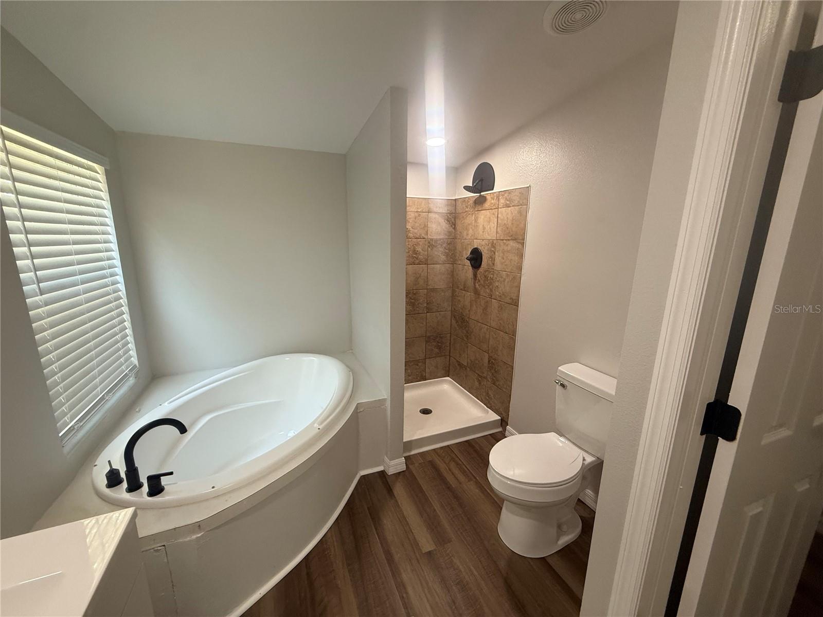 COUNTRY VIEW ESTATES - Residential