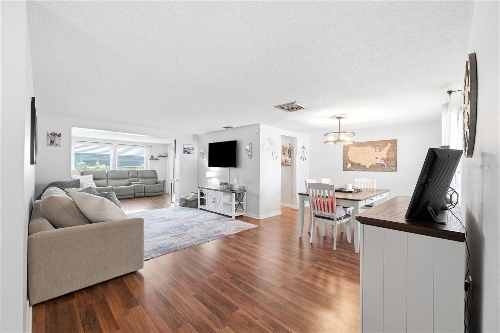 BEACON WOODS VILLAGE - Residential