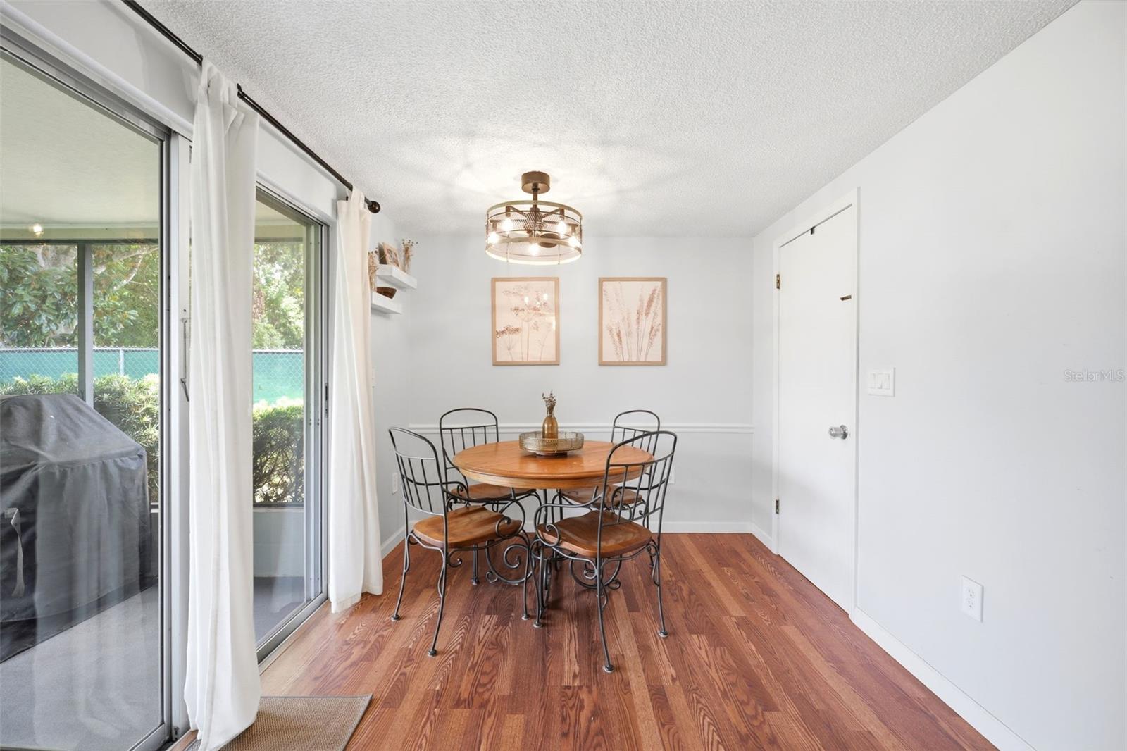 BEACON WOODS VILLAGE - Residential
