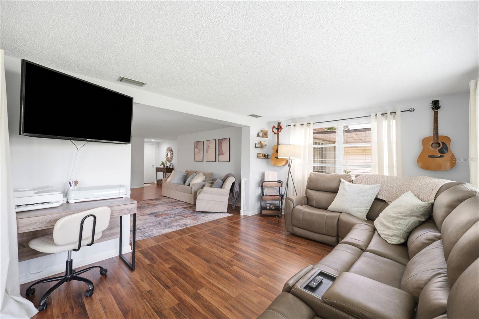BEACON WOODS VILLAGE - Residential