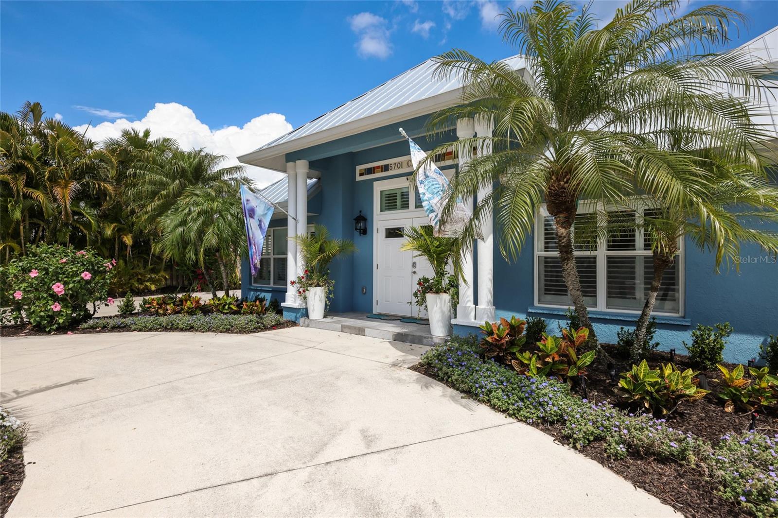 HOLMES GULF TO BAY DEV - Residential