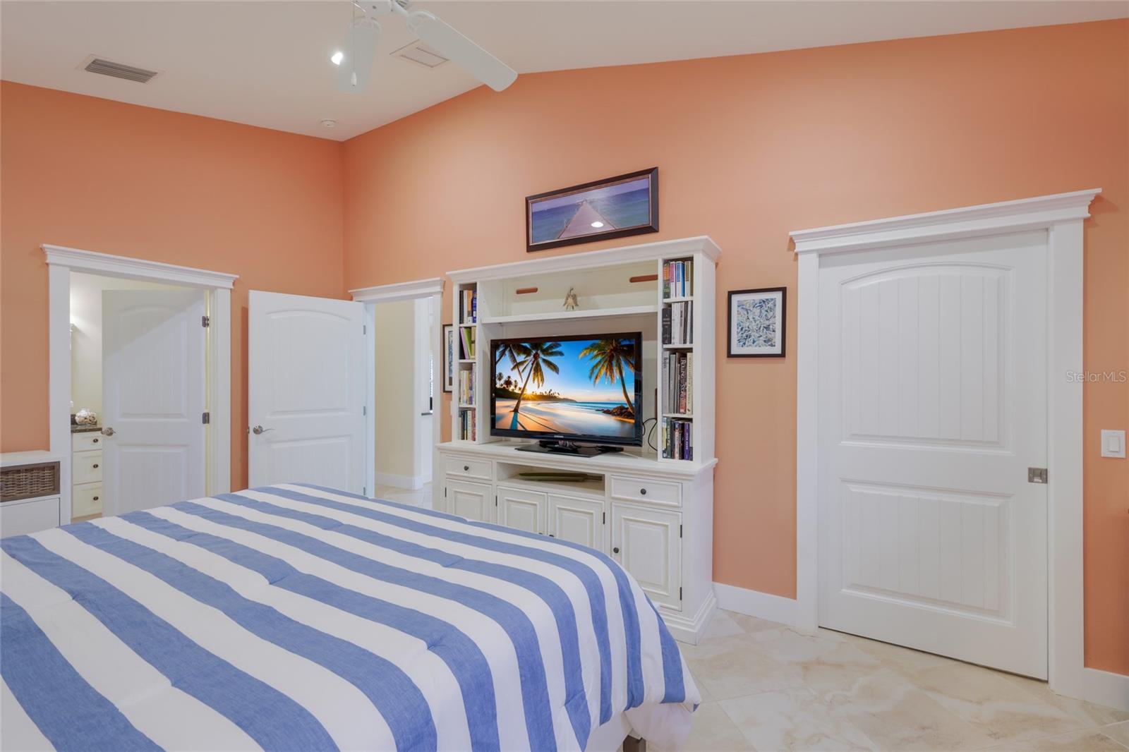 HOLMES GULF TO BAY DEV - Residential
