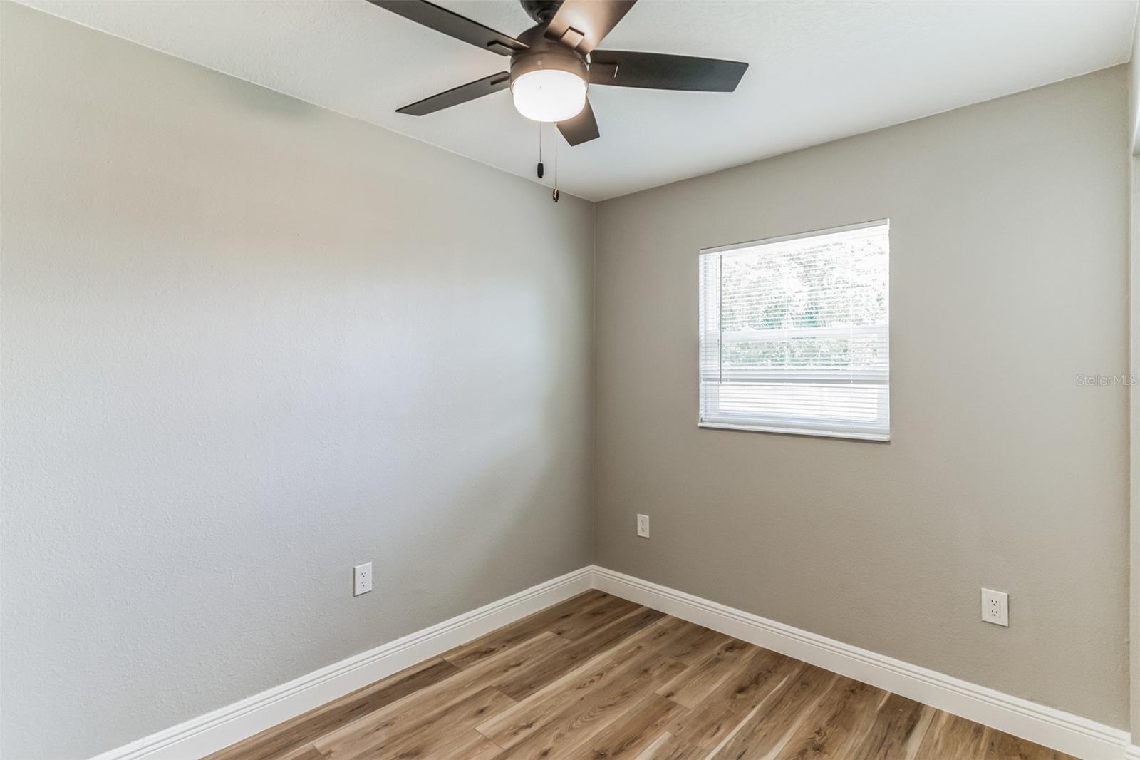 ACADEMY MANOR UNIT 01 - Residential