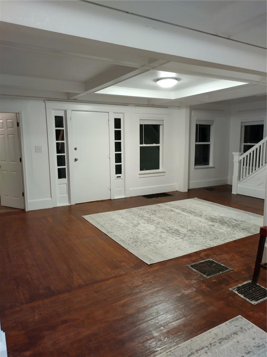 THOMPSONS BLK 12 HODGMANS - Residential