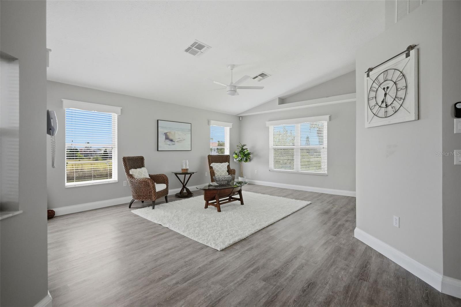 HERNANDO BEACH - Residential