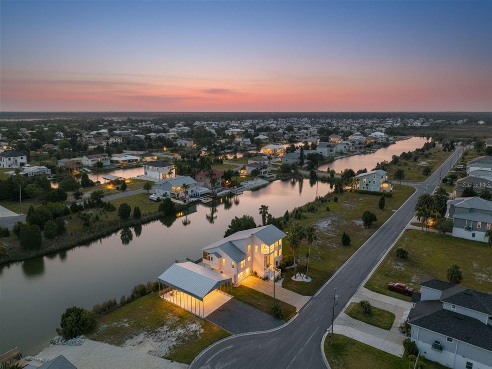 HERNANDO BEACH - Residential