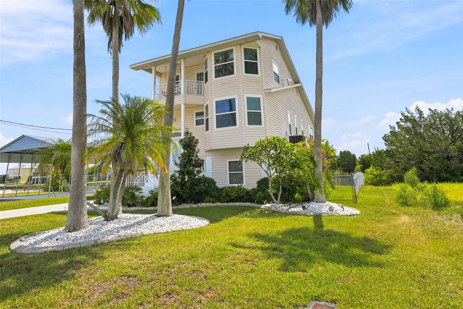 HERNANDO BEACH - Residential