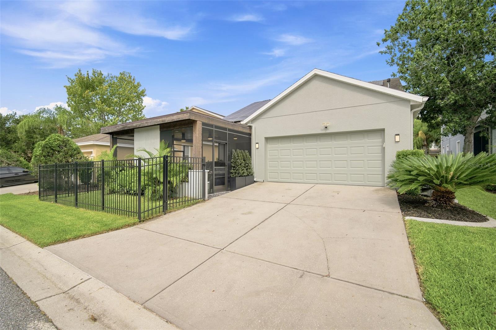 GRAND HAMPTON PH 5 - Residential