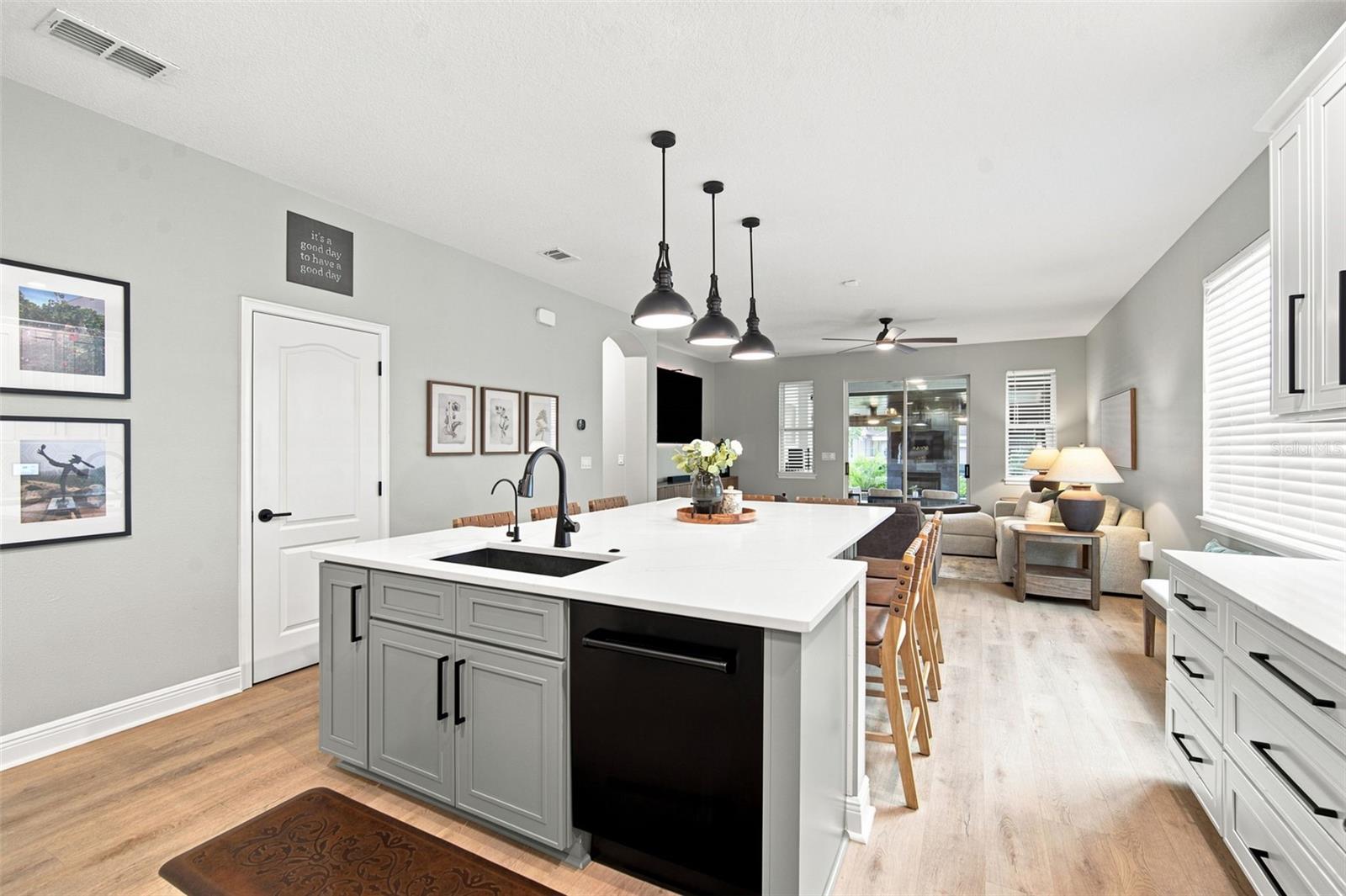 GRAND HAMPTON PH 5 - Residential