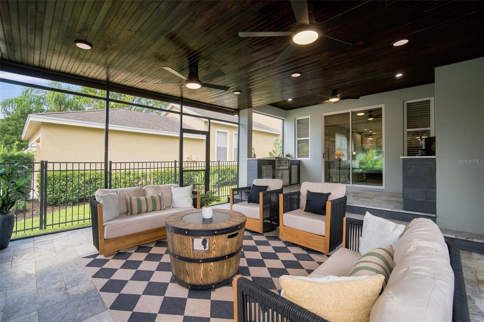 GRAND HAMPTON PH 5 - Residential