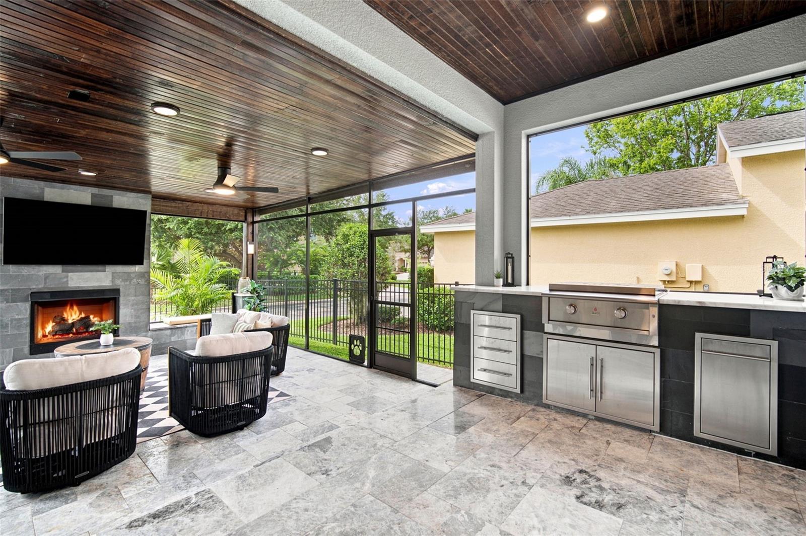 GRAND HAMPTON PH 5 - Residential