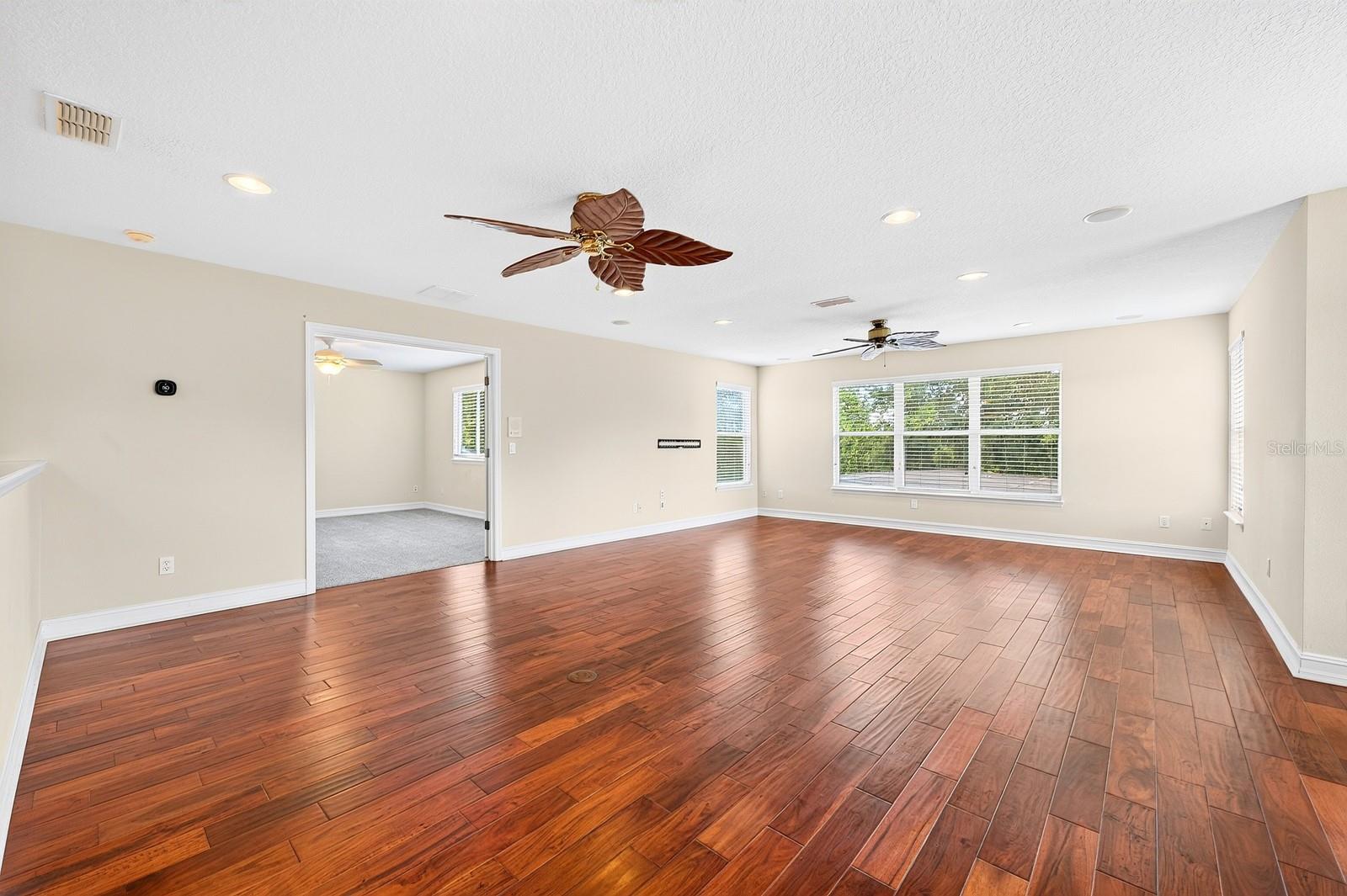 PARKSIDE AT ERROL ESTATES SUB - Residential