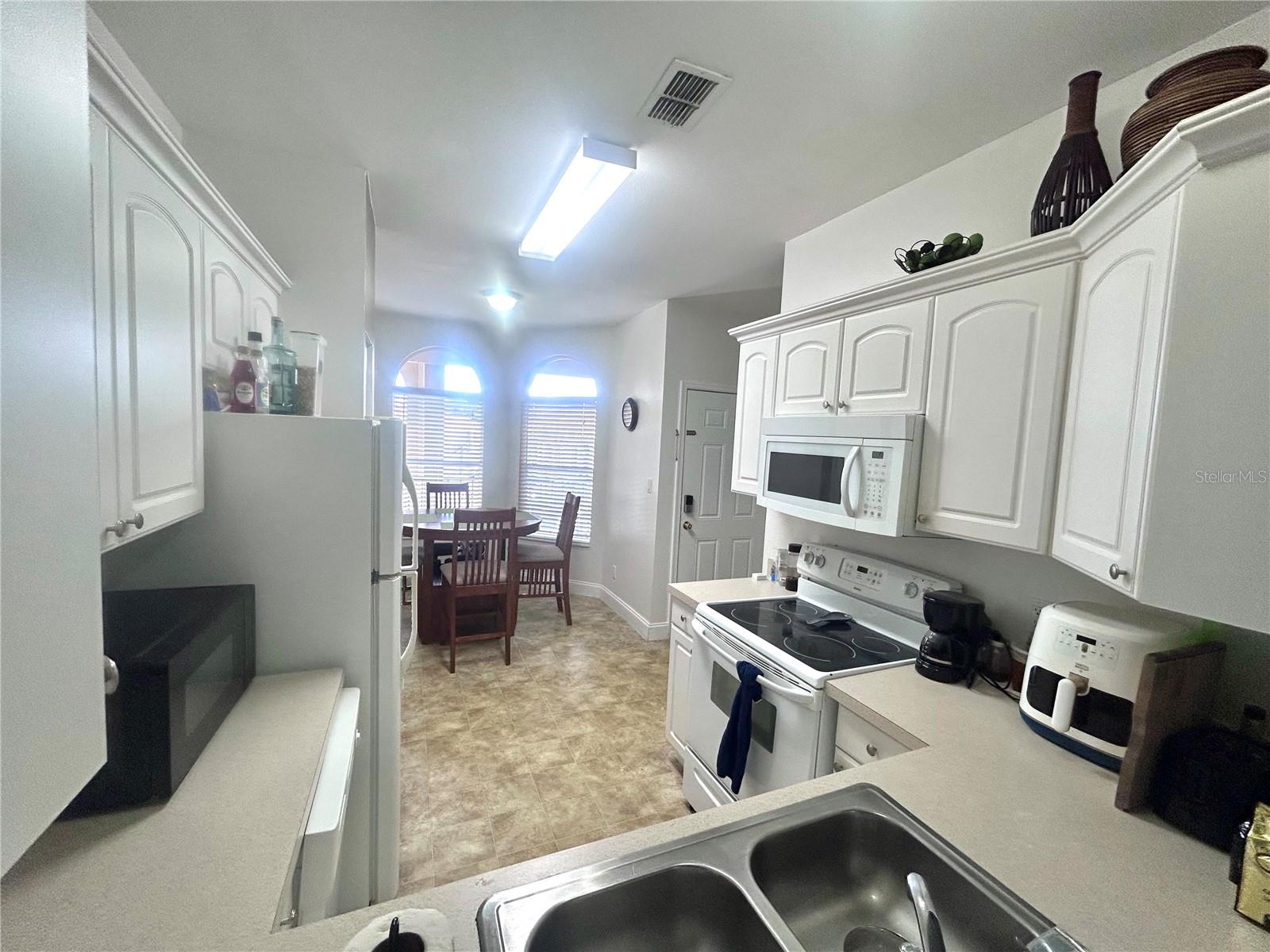 PALM VILLAS CONDO - Residential