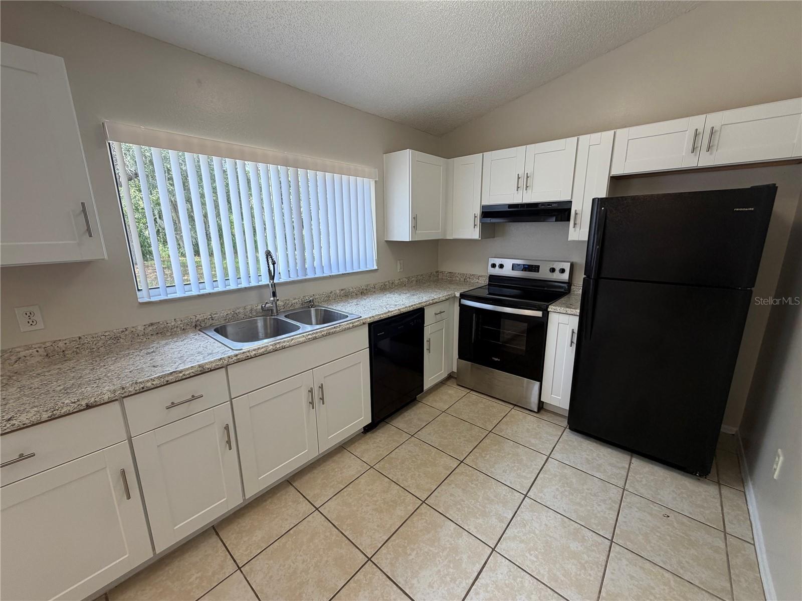 SILVER SPGS SHORES 12 - Residential Lease