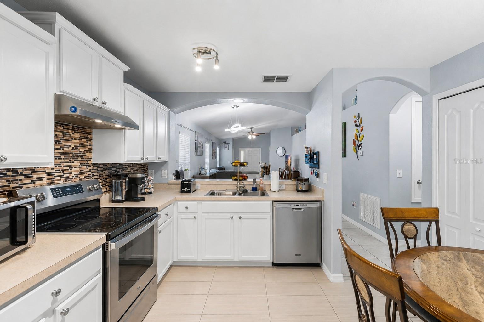 CONCORD STATION PH 04 UNITS A & B - Residential