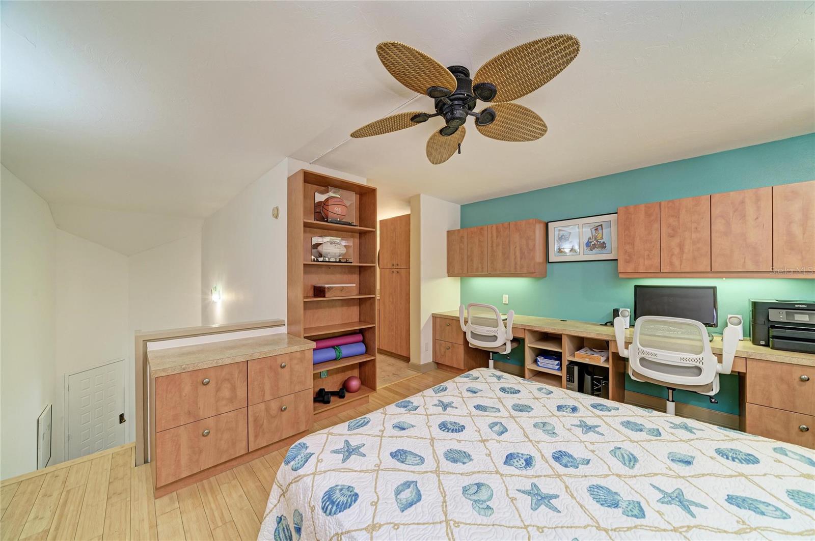 SUMMER SANDS - Residential