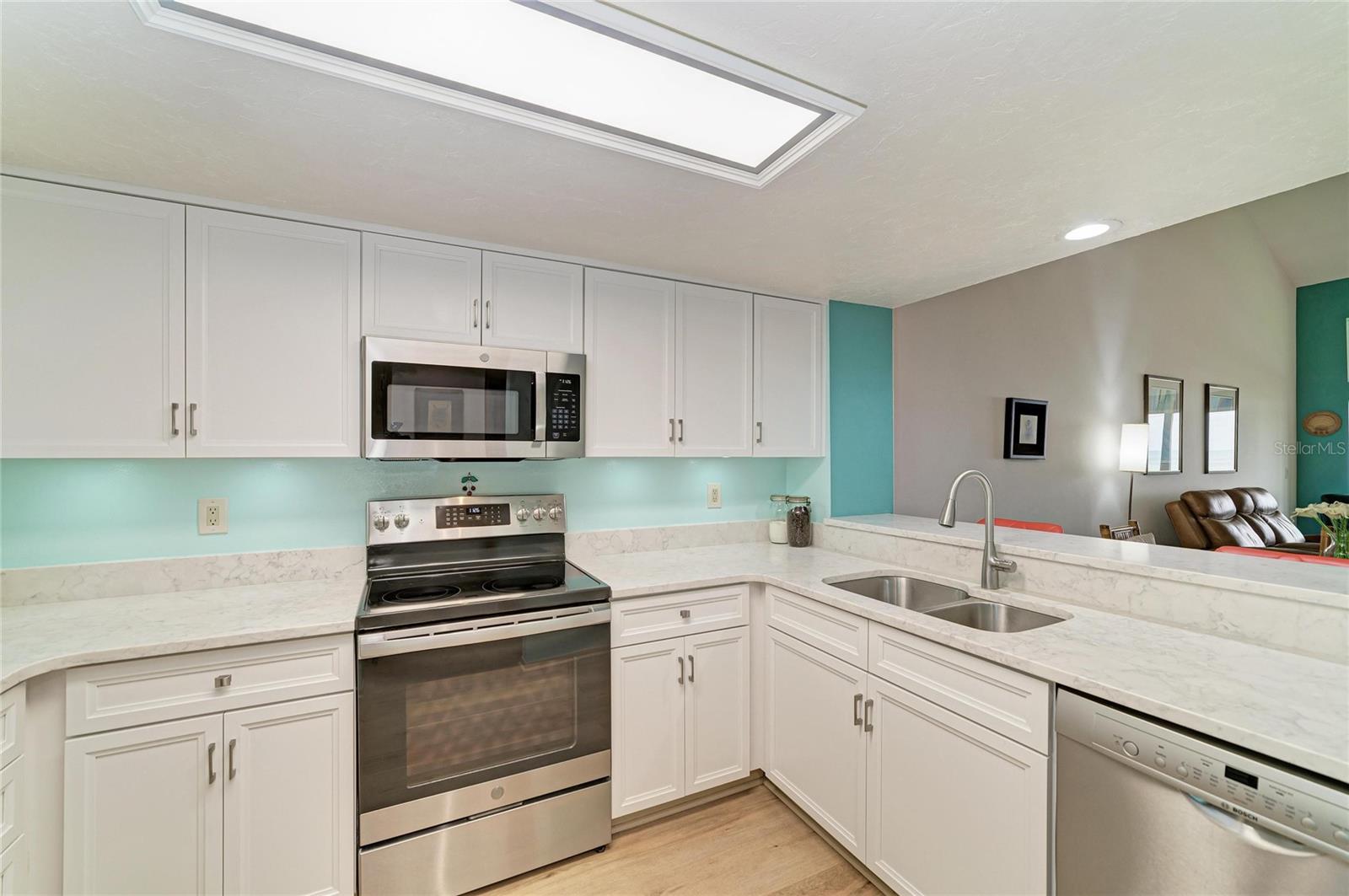 SUMMER SANDS - Residential