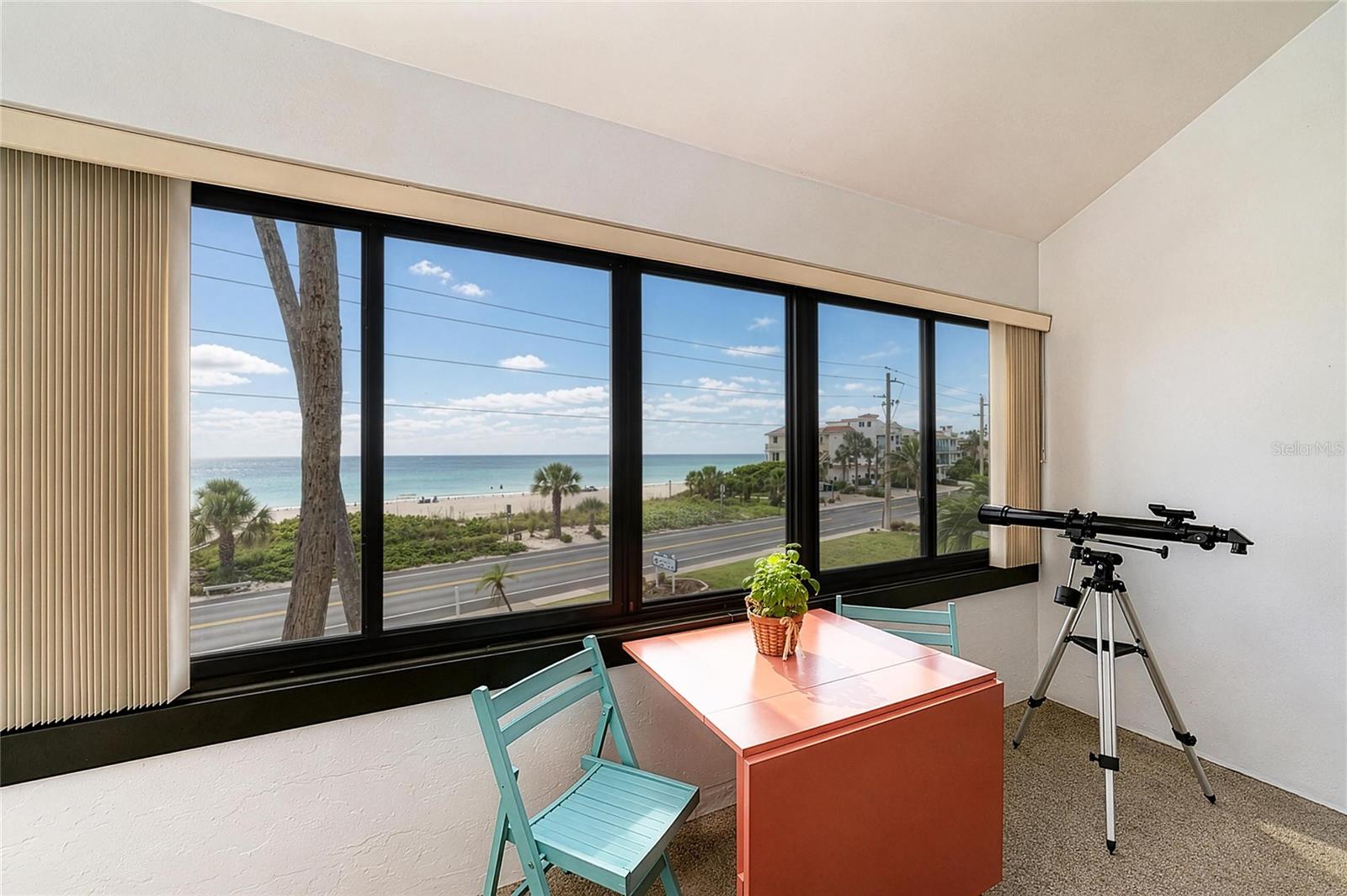 SUMMER SANDS - Residential