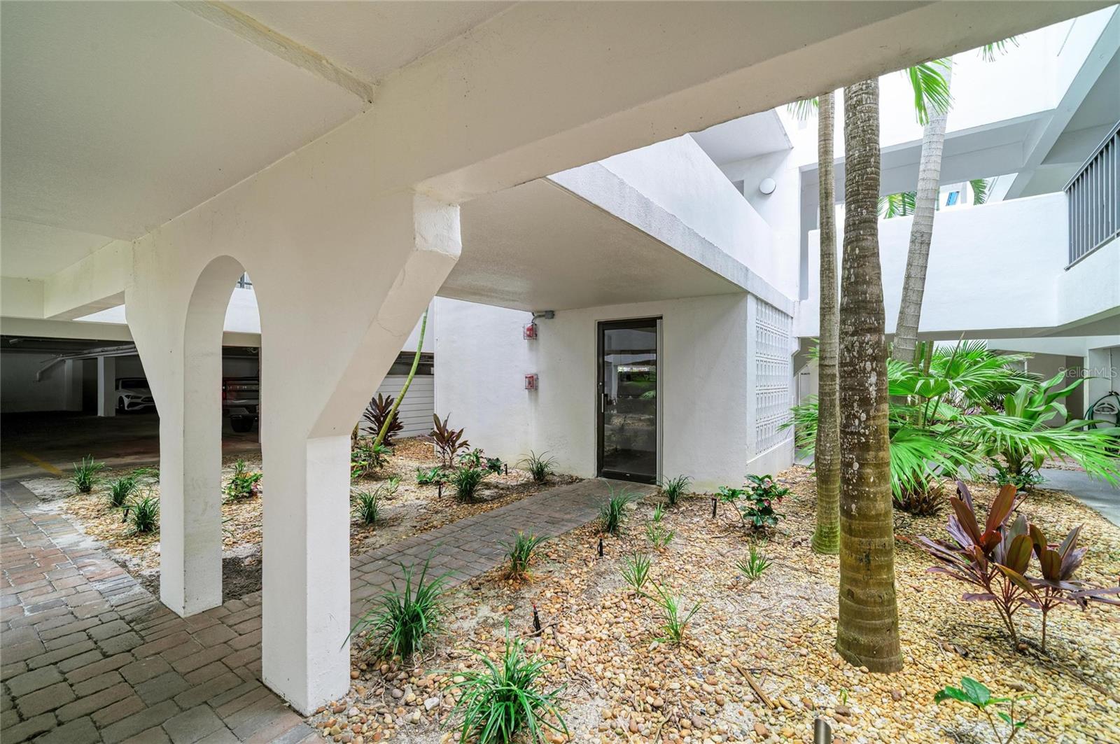 SUMMER SANDS - Residential