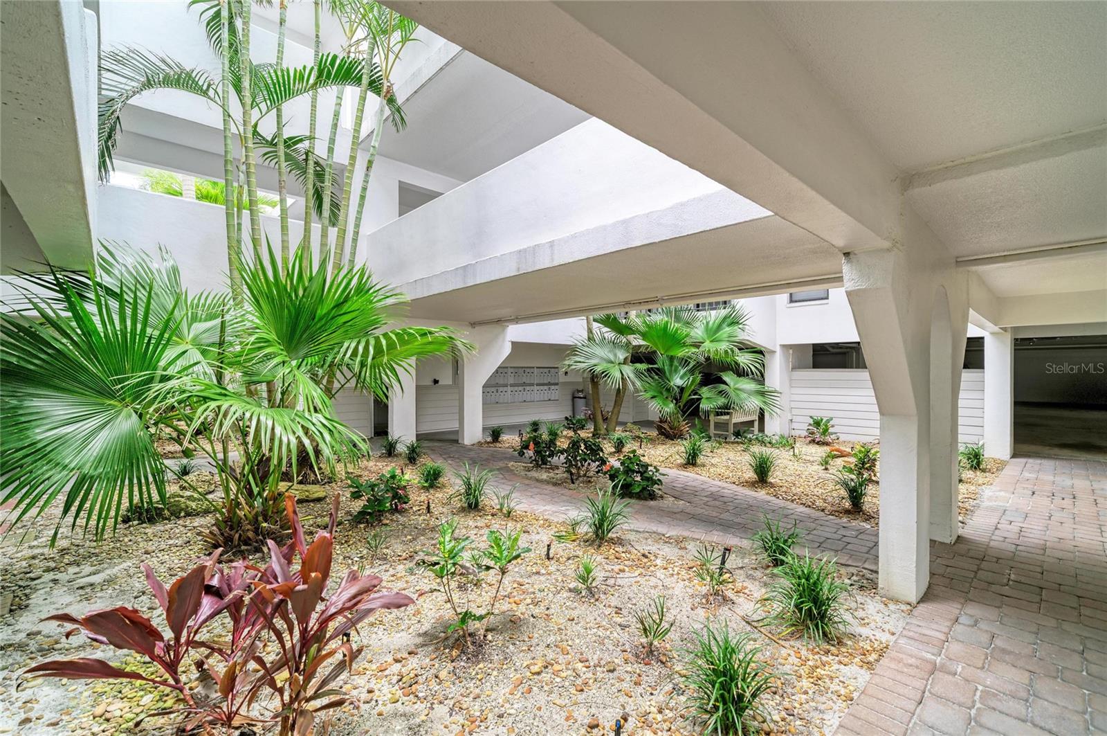 SUMMER SANDS - Residential