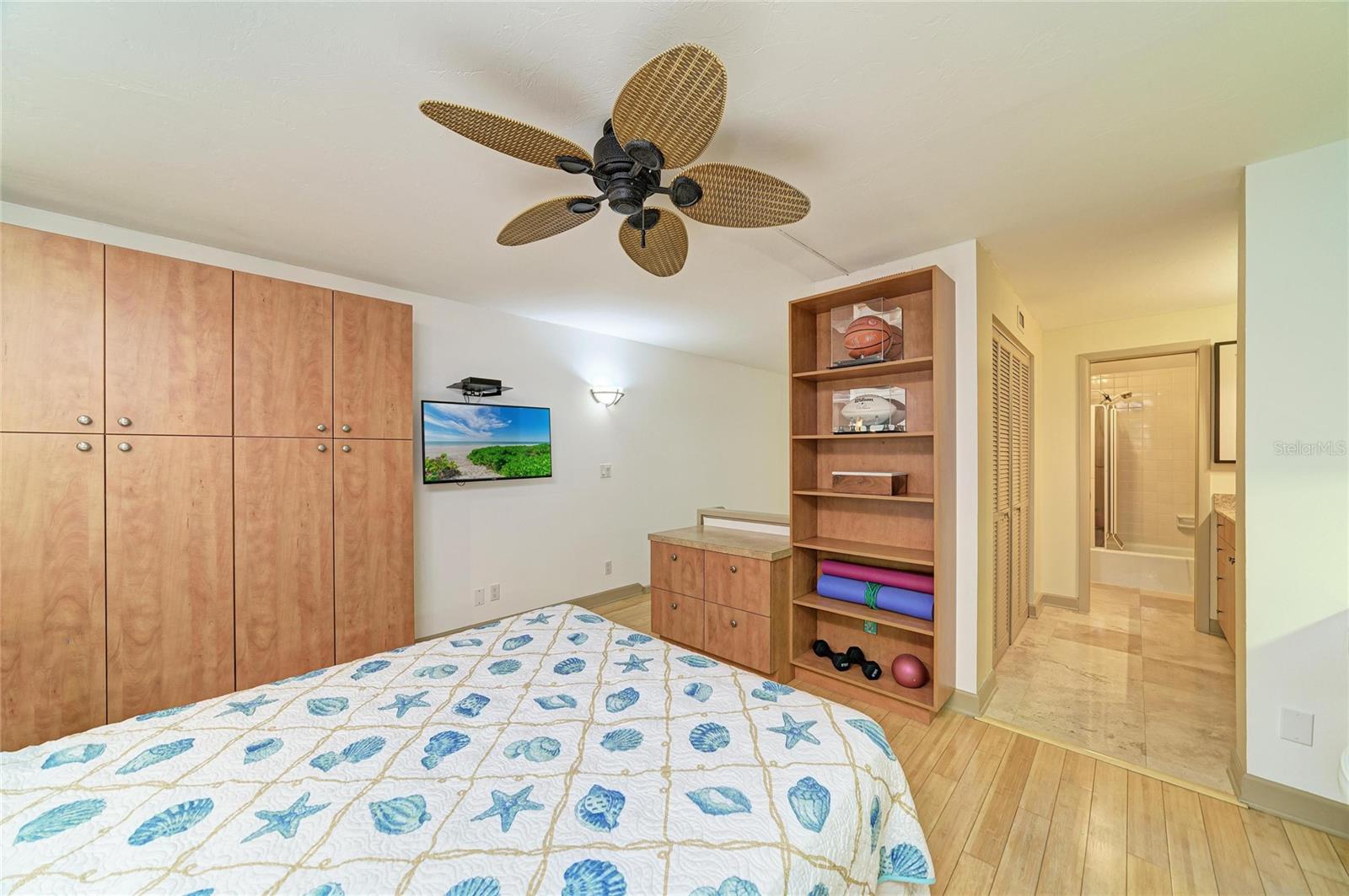 SUMMER SANDS - Residential