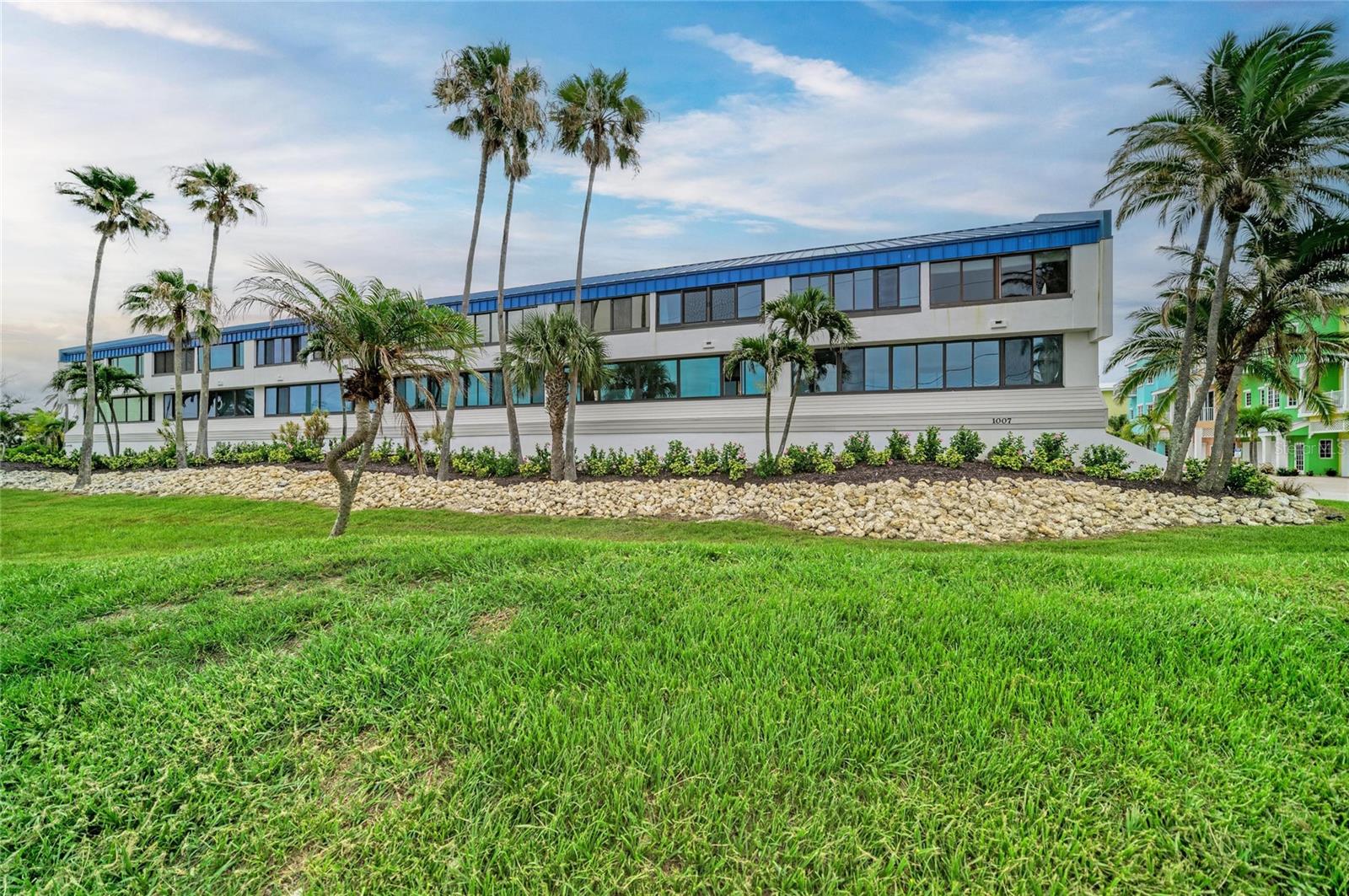 SUMMER SANDS - Residential