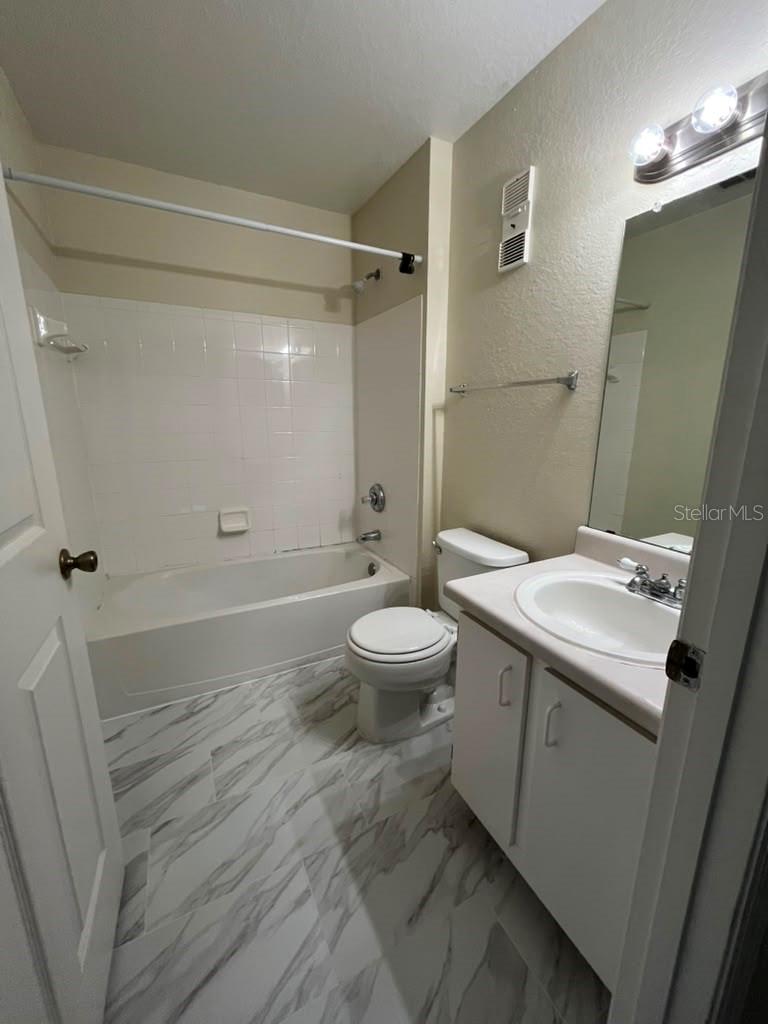 PLANTATION PARK PRIVATE RESIDENCE - Residential Lease