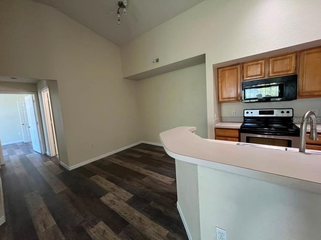 PLANTATION PARK PRIVATE RESIDENCE - Residential Lease