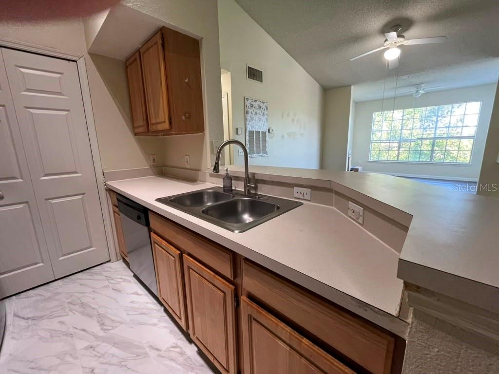 PLANTATION PARK PRIVATE RESIDENCE - Residential Lease