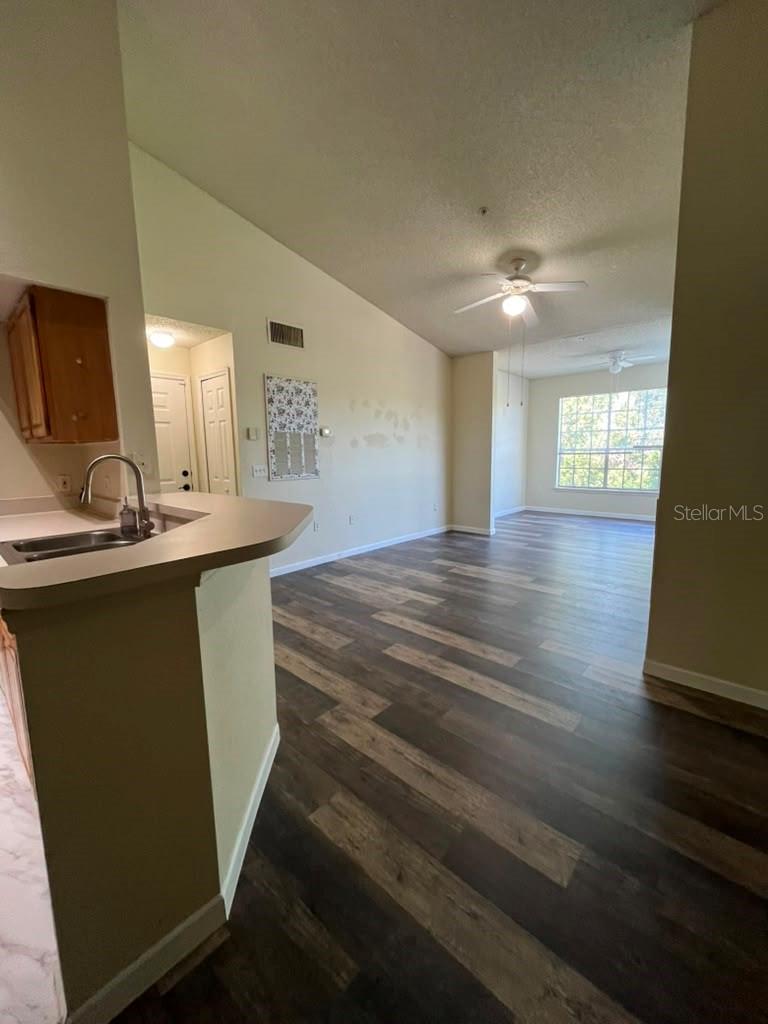 PLANTATION PARK PRIVATE RESIDENCE - Residential Lease