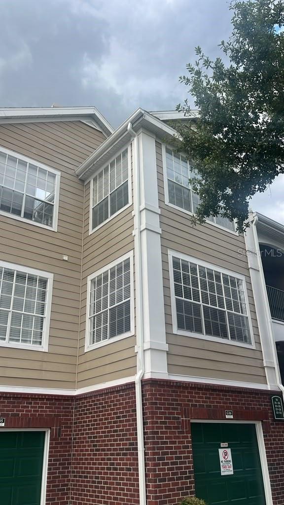 PLANTATION PARK PRIVATE RESIDENCE - Residential Lease