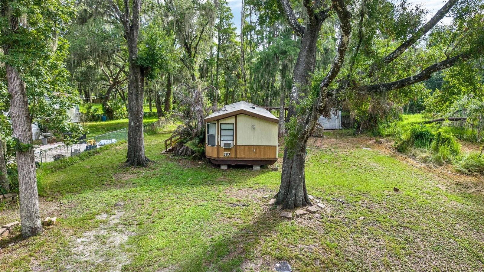 CASH ONLY - Cash only. Bring your vision and unlock the potential of this 3-bedroom, 2-bath mobile home tucked away in a quiet Brandon neighborhood. Whether you're looking for an affordable place to make your own or an investment opportunity, this property offers a solid starting point.
The home features one bedroom and one bathroom that are currently in working order, while the remaining areas are ready for your personal updates and finishing touches. The spacious kitchen offers a functional layout with plenty of room to create the heart of the home, and with some cleanup and improvements, it has great potential.
Enjoy the peaceful surroundings while being just minutes from the Alafia River boat ramp, making it easy to spend weekends boating, fishing, or exploring Florida's natural beauty. With no HOA and no CDD fees, you'll have added flexibility and fewer ongoing expenses.
If you've been searching for an affordable opportunity to own a small piece of Florida paradise and aren't afraid to add your own sweat equity, this Brandon property is worth a look.