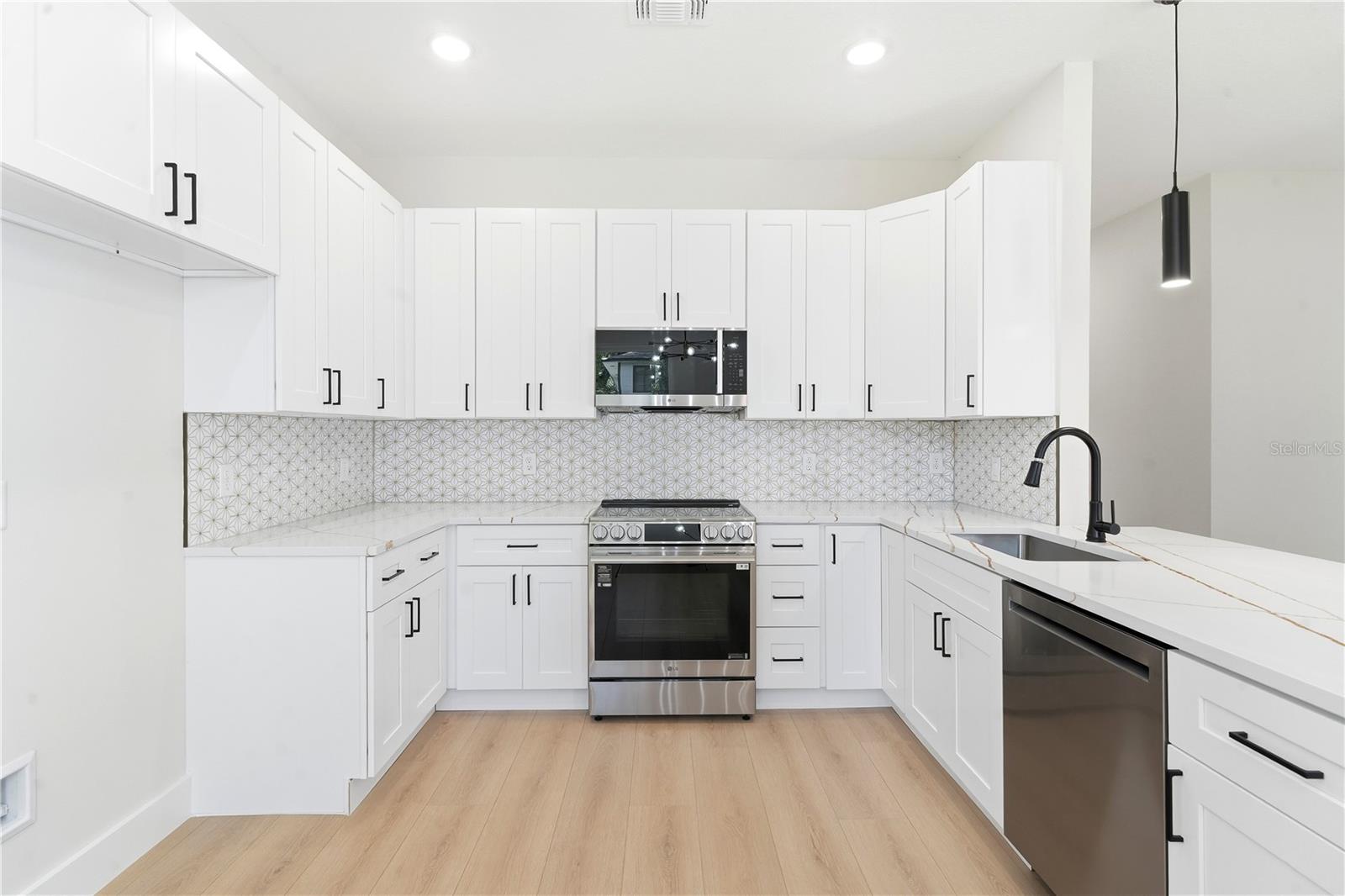 MT VERNON HEIGHTS ADD 02 - Residential