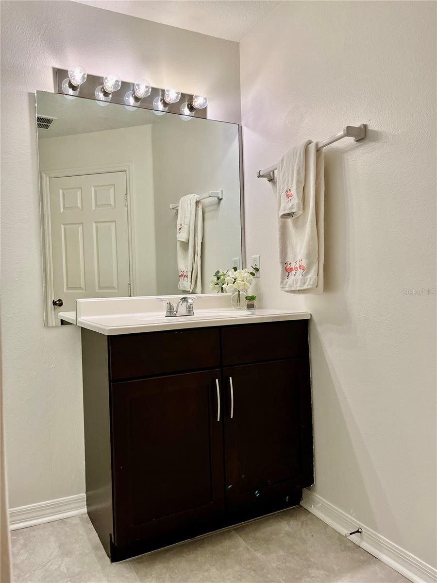 VILLAS AT LAKESIDE CONDO - Residential Lease