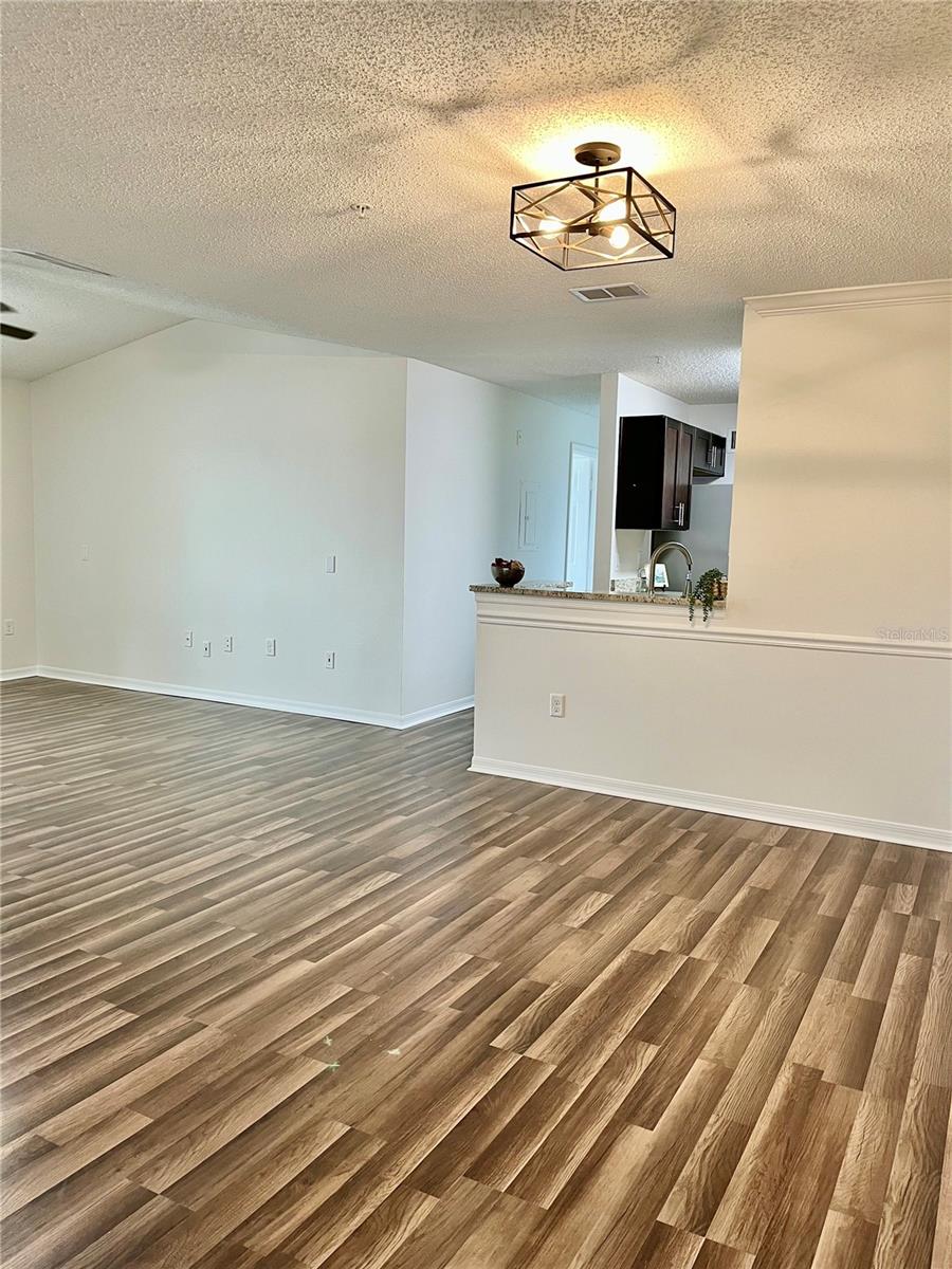 VILLAS AT LAKESIDE CONDO - Residential Lease