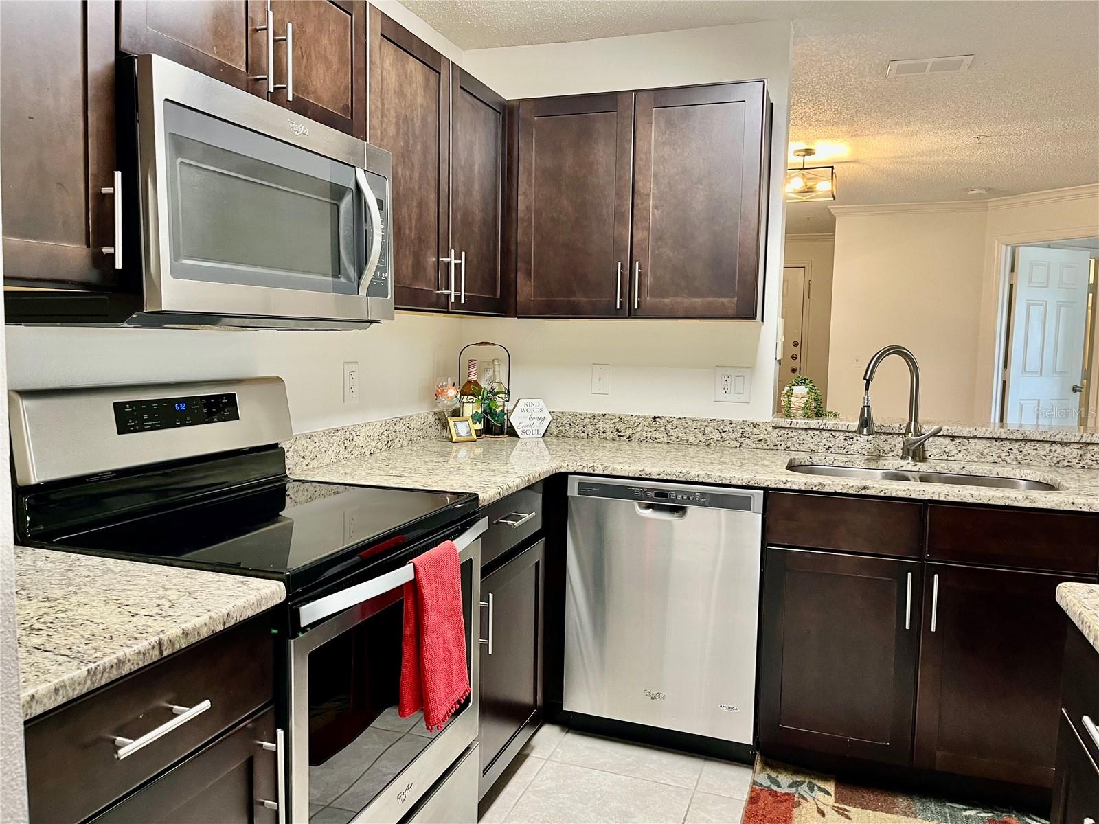 VILLAS AT LAKESIDE CONDO - Residential Lease