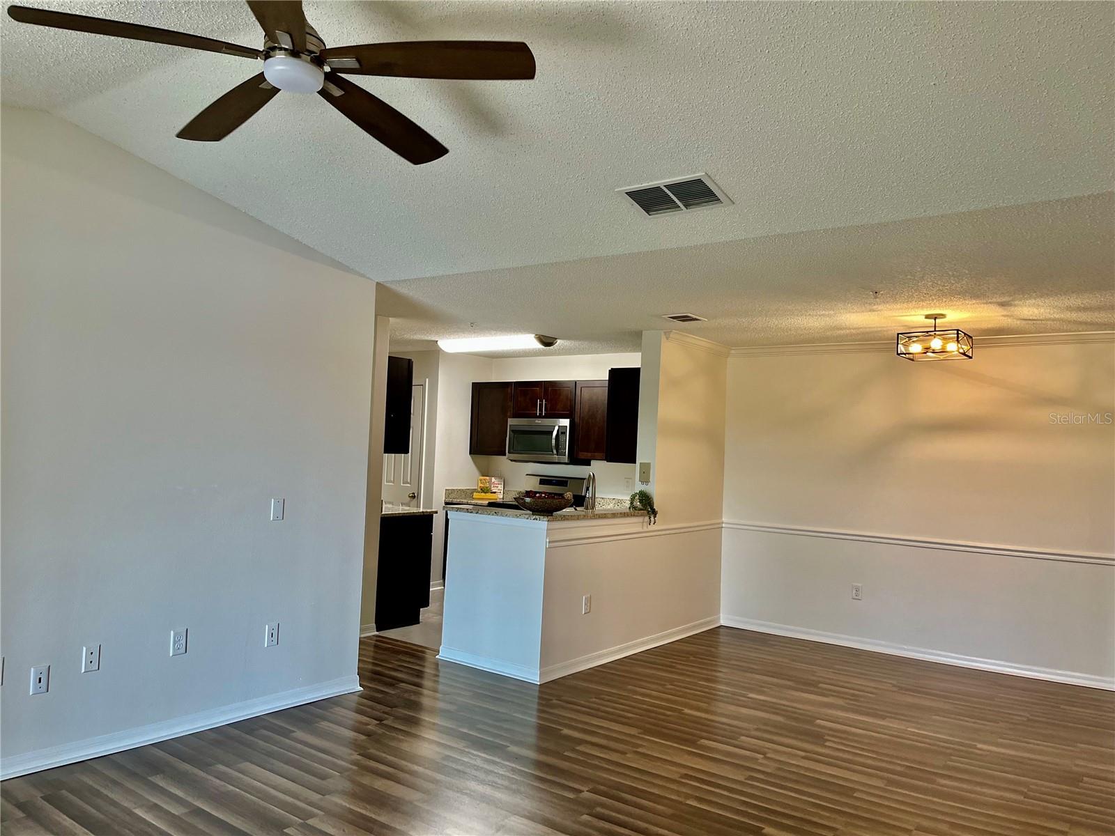 VILLAS AT LAKESIDE CONDO - Residential Lease