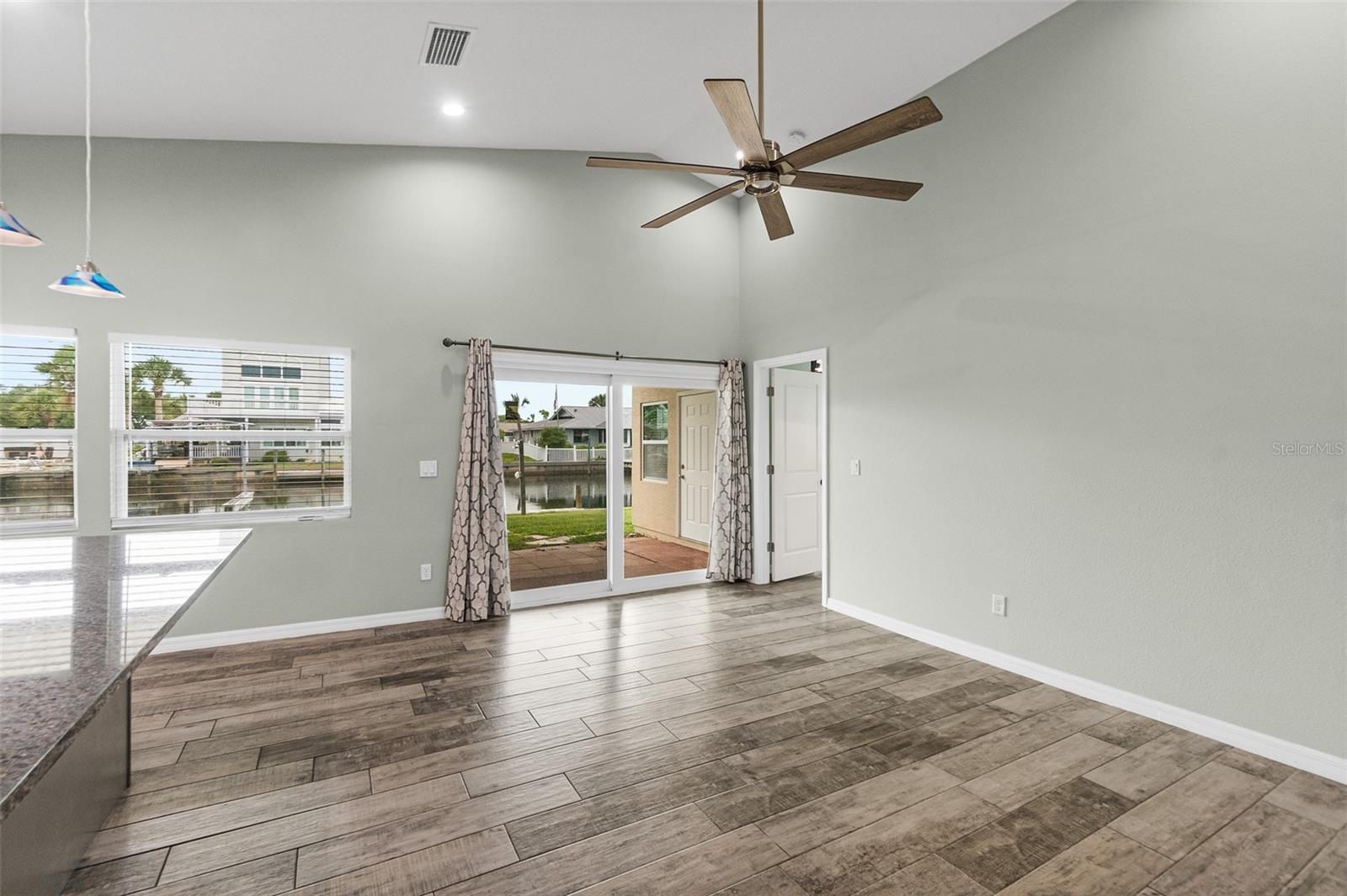 VENICE PARK - Residential