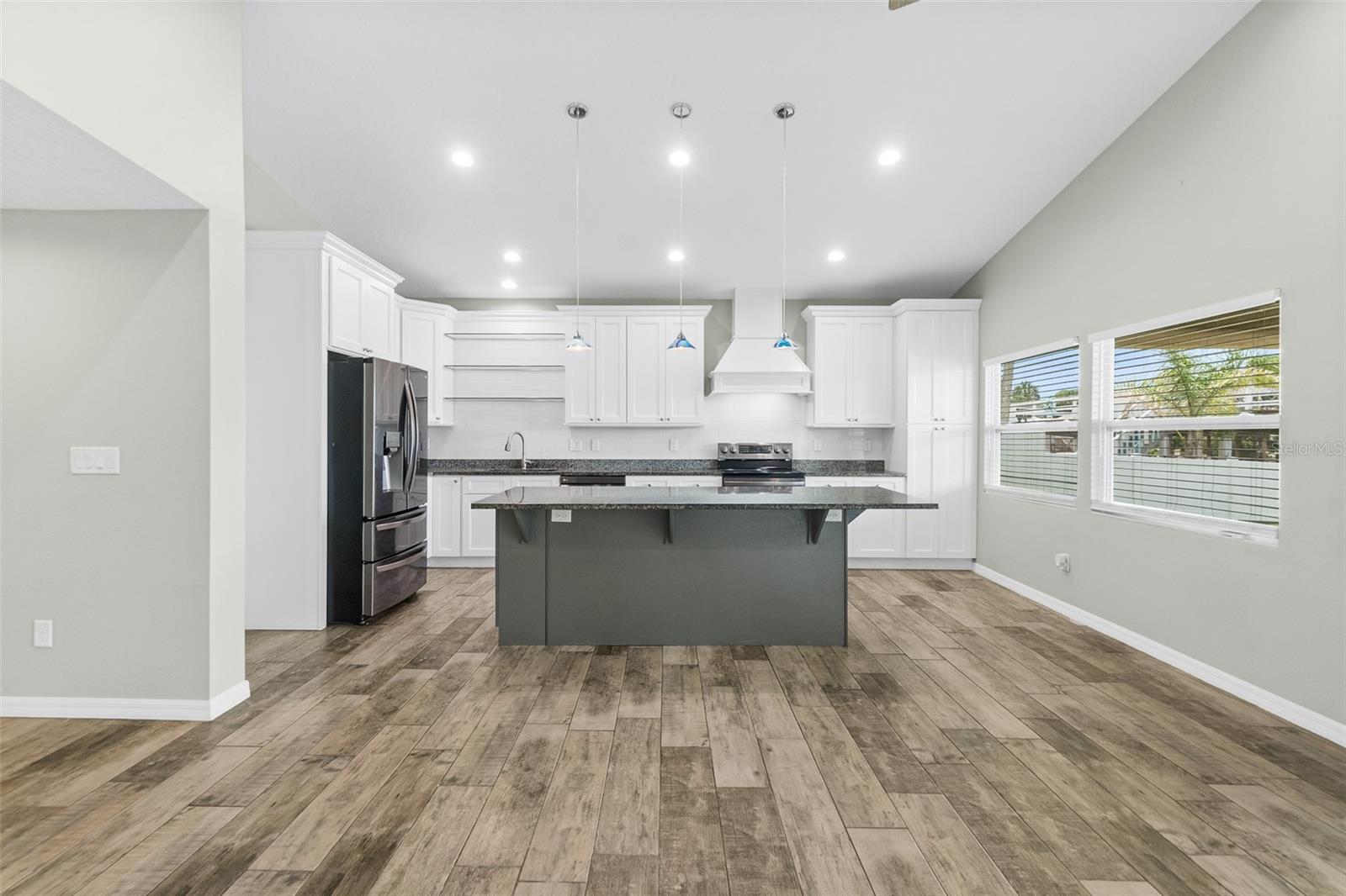 VENICE PARK - Residential